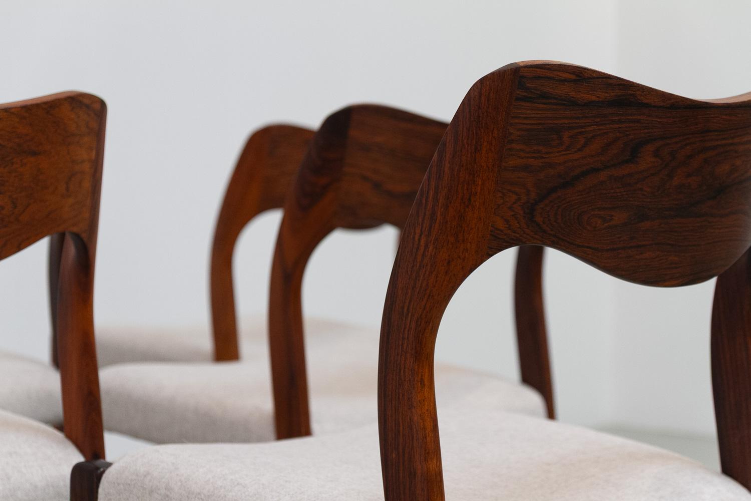 Sedie danesi in palissandro Model 71 di Niels O. Møller, anni '70. Set di 6 pezzi. in vendita 2