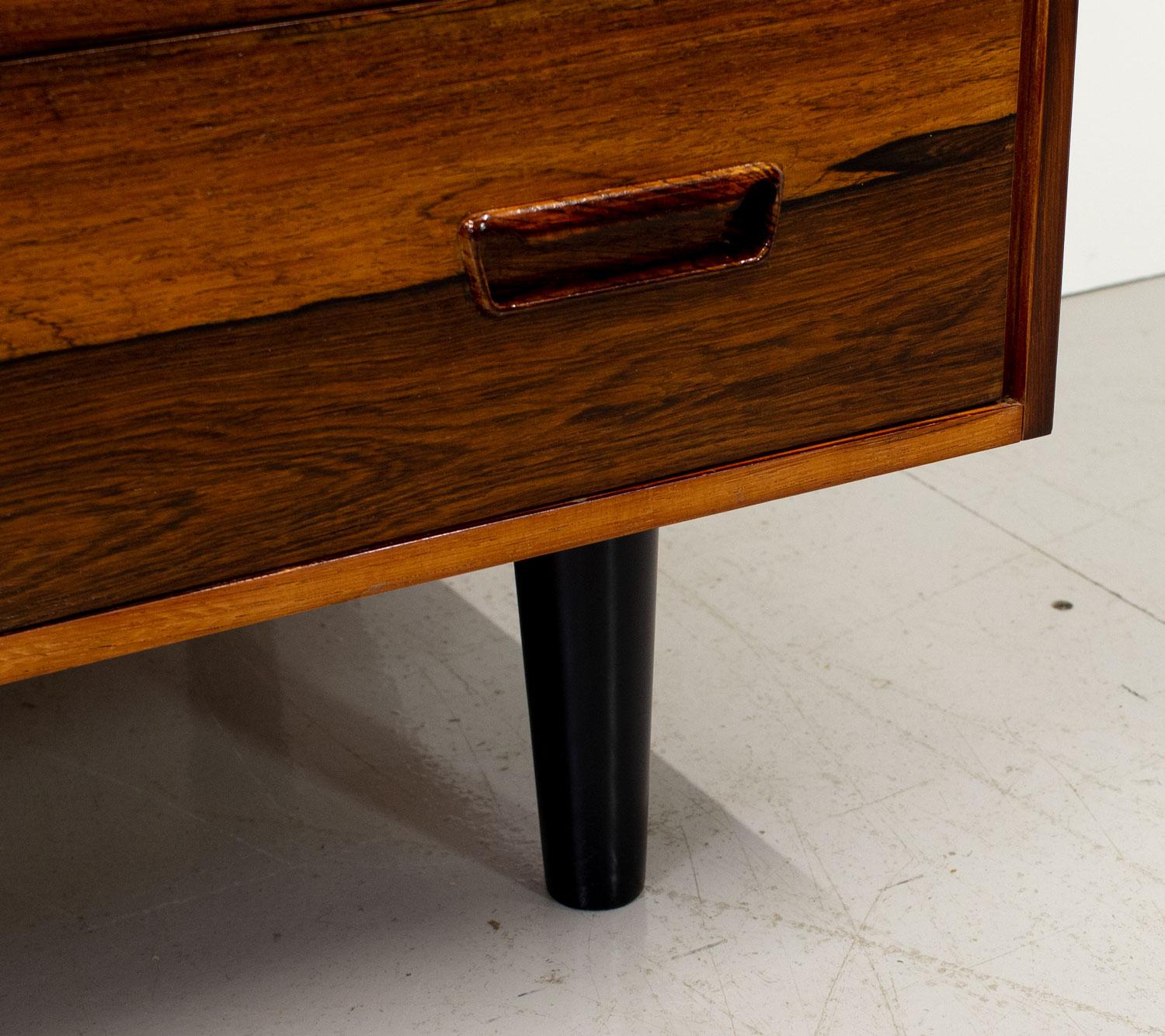 Varnished Danish Rosewood Chest of Drawers in the manner of Arne Wahl Iversen, 1960s For Sale