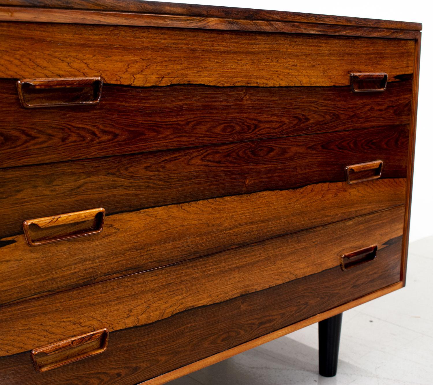 Danish Rosewood Chest of Drawers in the manner of Arne Wahl Iversen, 1960s For Sale 3