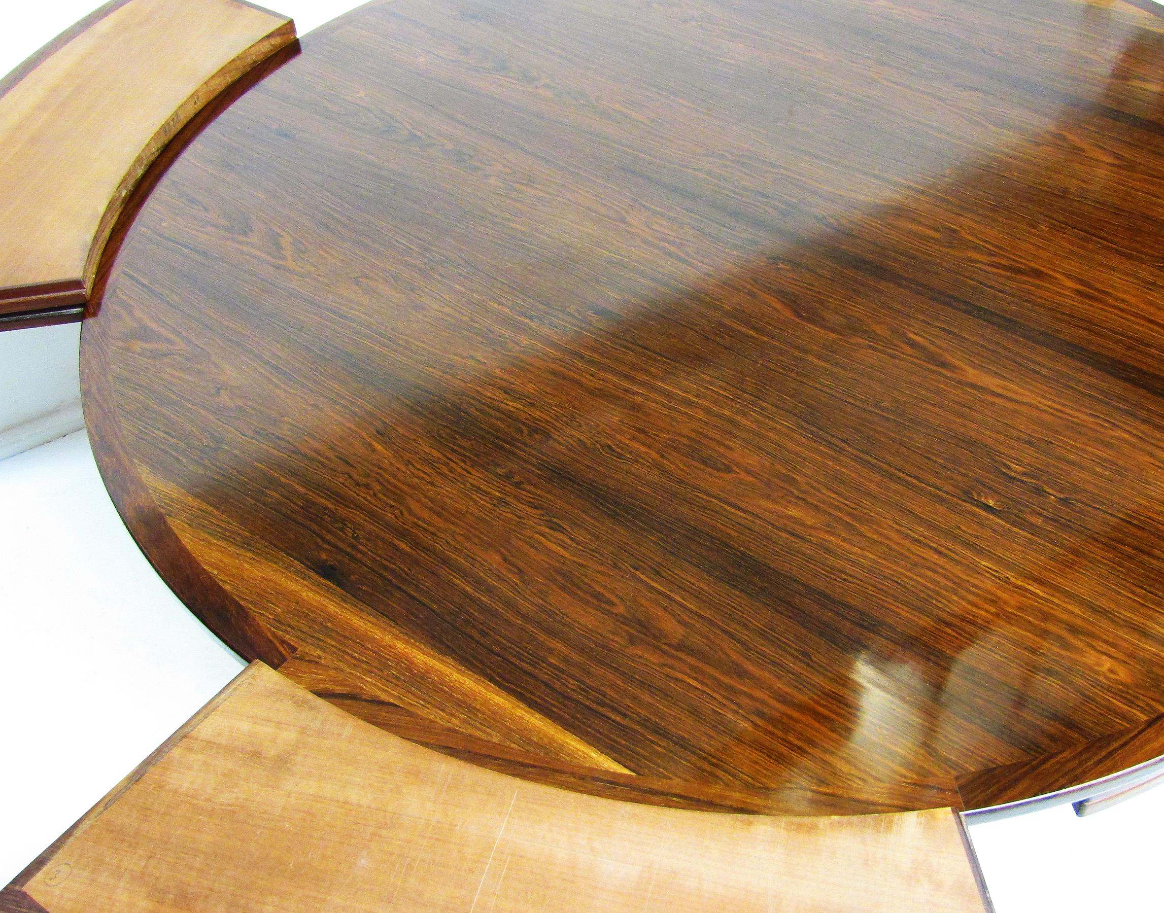 Table de salle à manger danoise circulaire Lotus/table à rabat extensible par Dyrlund en vente 3