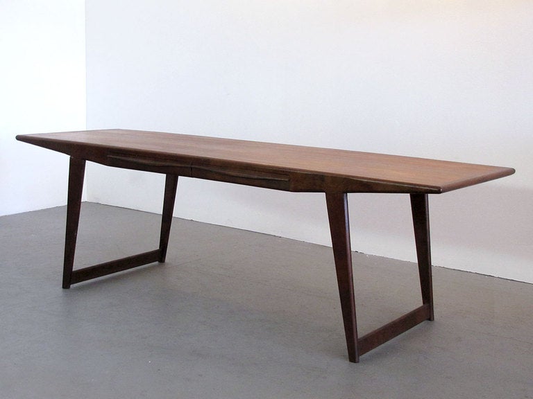 Danish Rosewood Coffee Table, 1950 In Good Condition In Los Angeles, CA