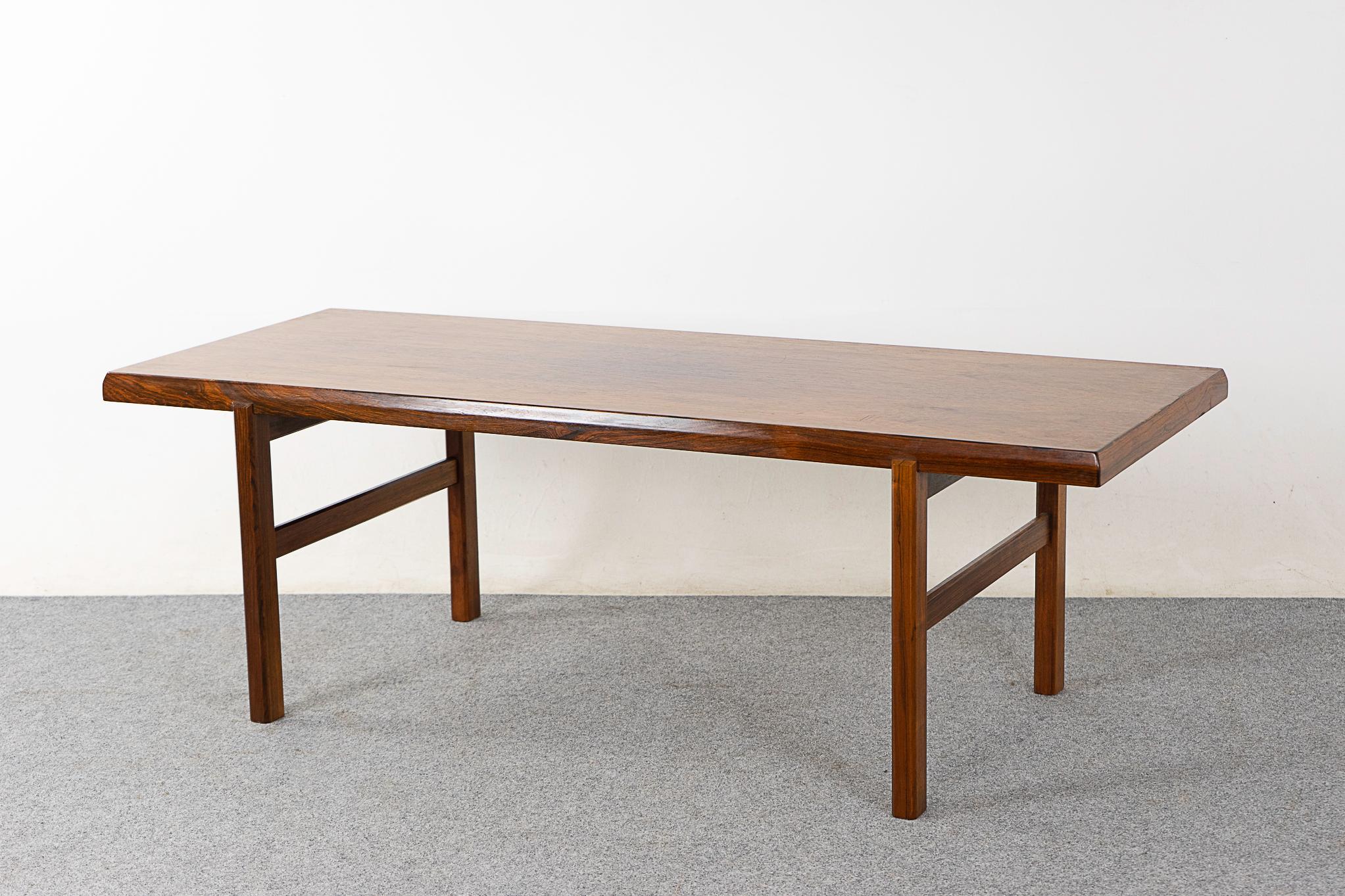 Mid-20th Century Danish Rosewood Coffee Table For Sale