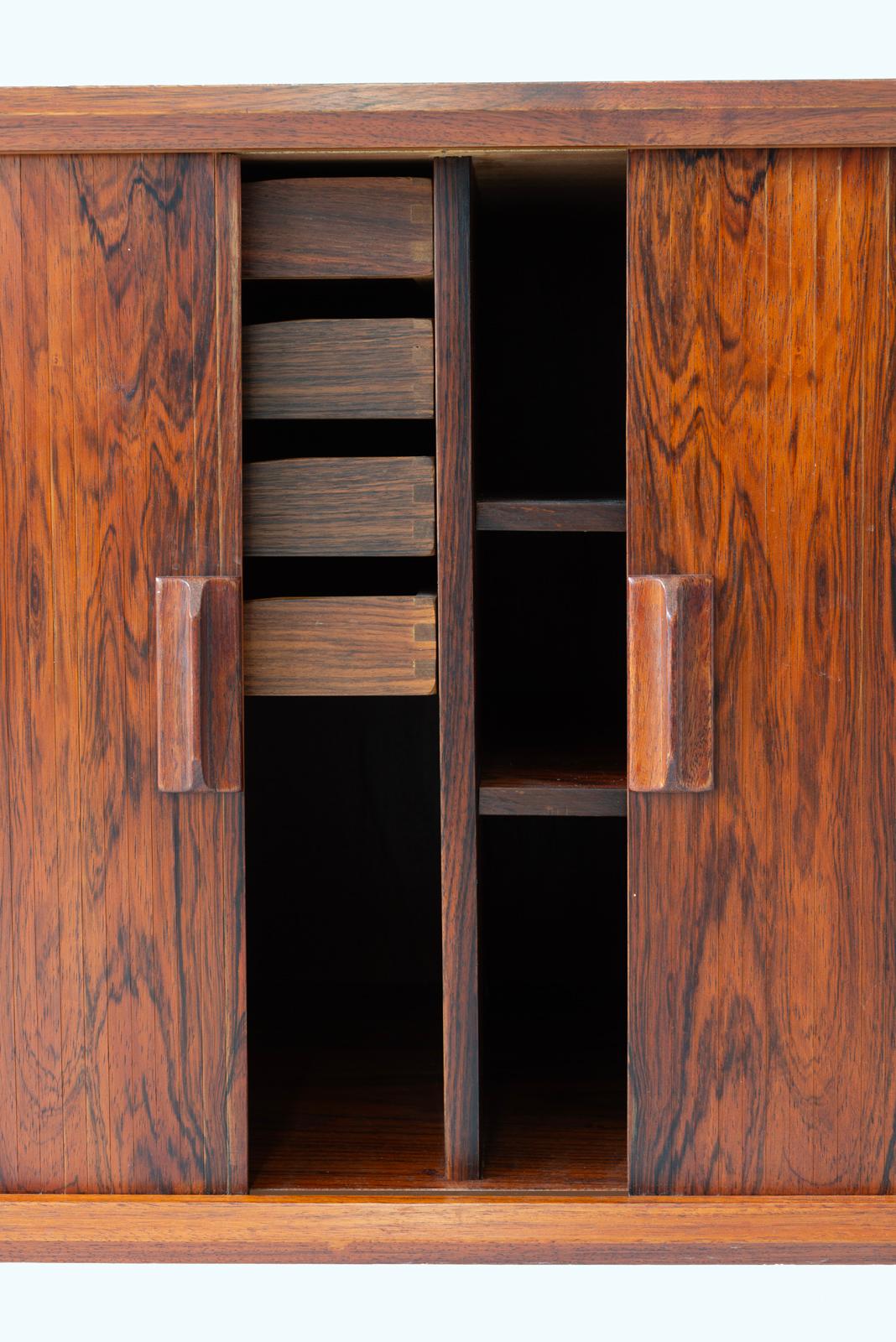 Danish Rosewood Credenza by Svend Aage Larsen for Faarup Mobelfabrik For Sale 10