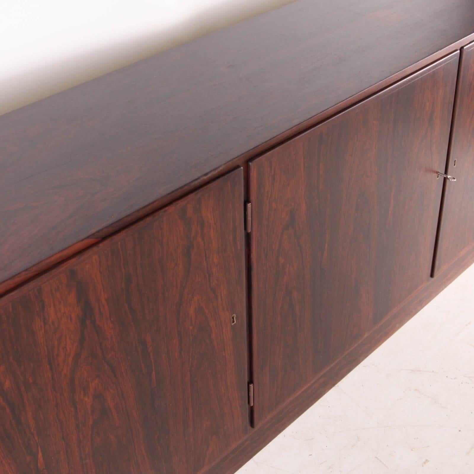 Palissandro Credenza danese in palissandro in vendita