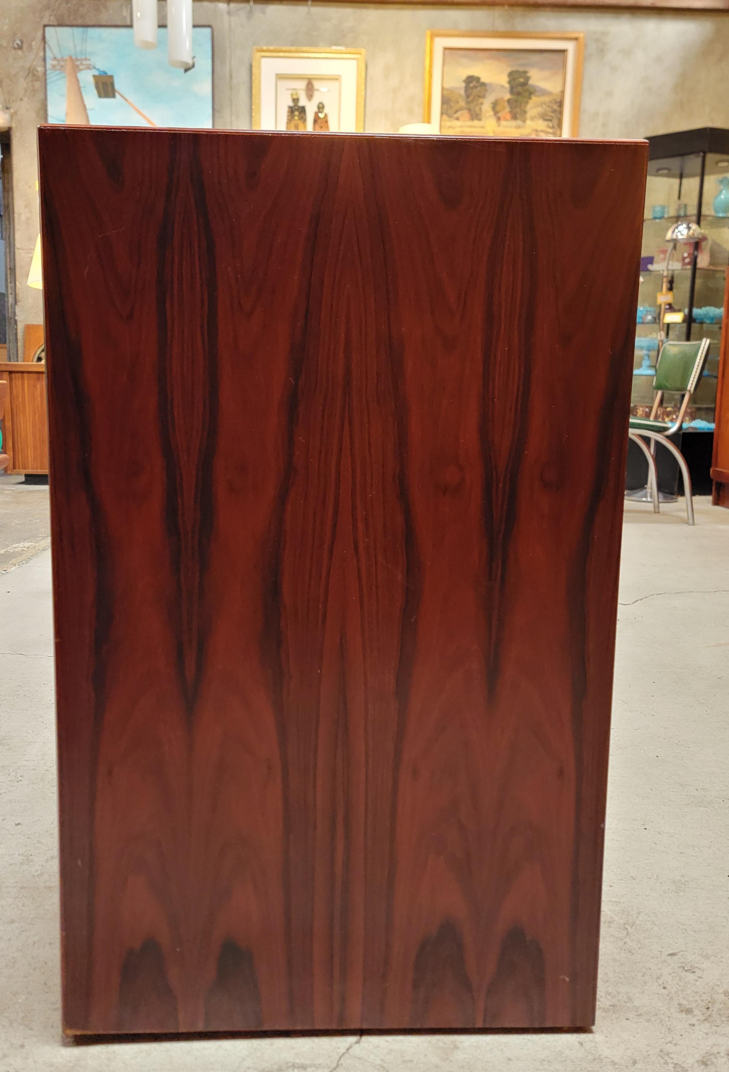 Danish Rosewood Credenza with Sliding Doors In Good Condition For Sale In Fulton, CA