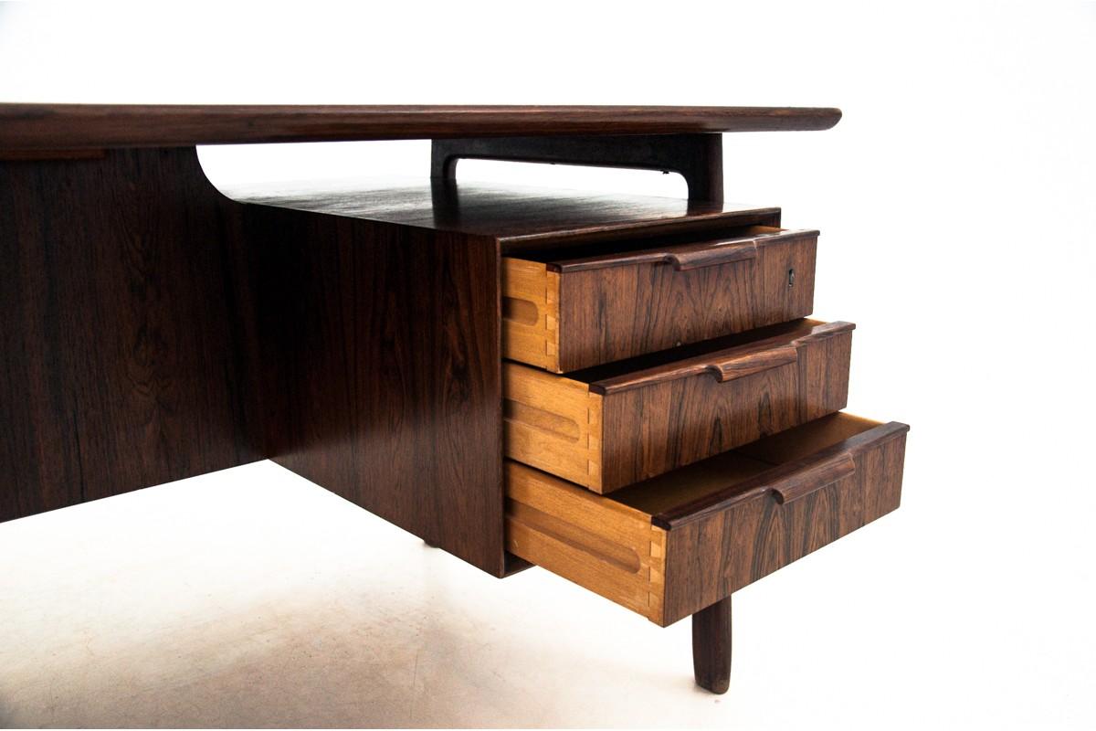 Danish Rosewood Desk by Gunni Omann 1