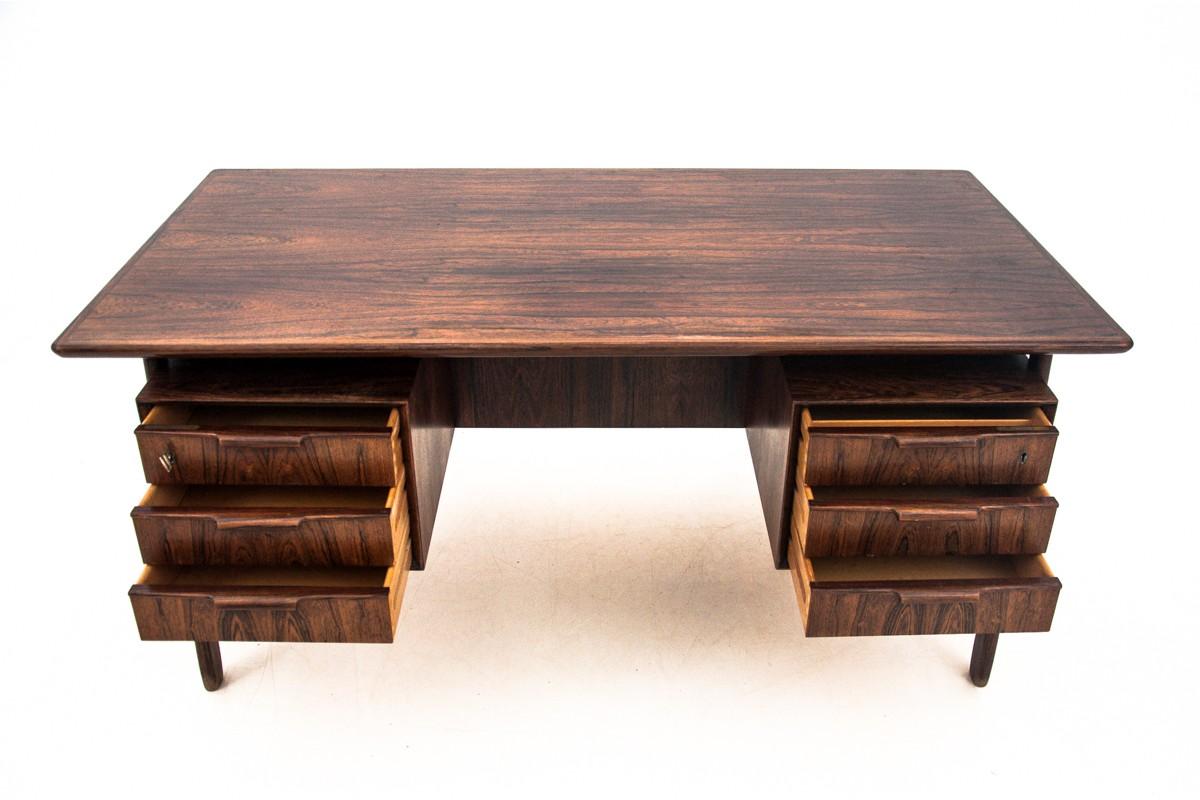 Danish Rosewood Desk by Gunni Omann 2