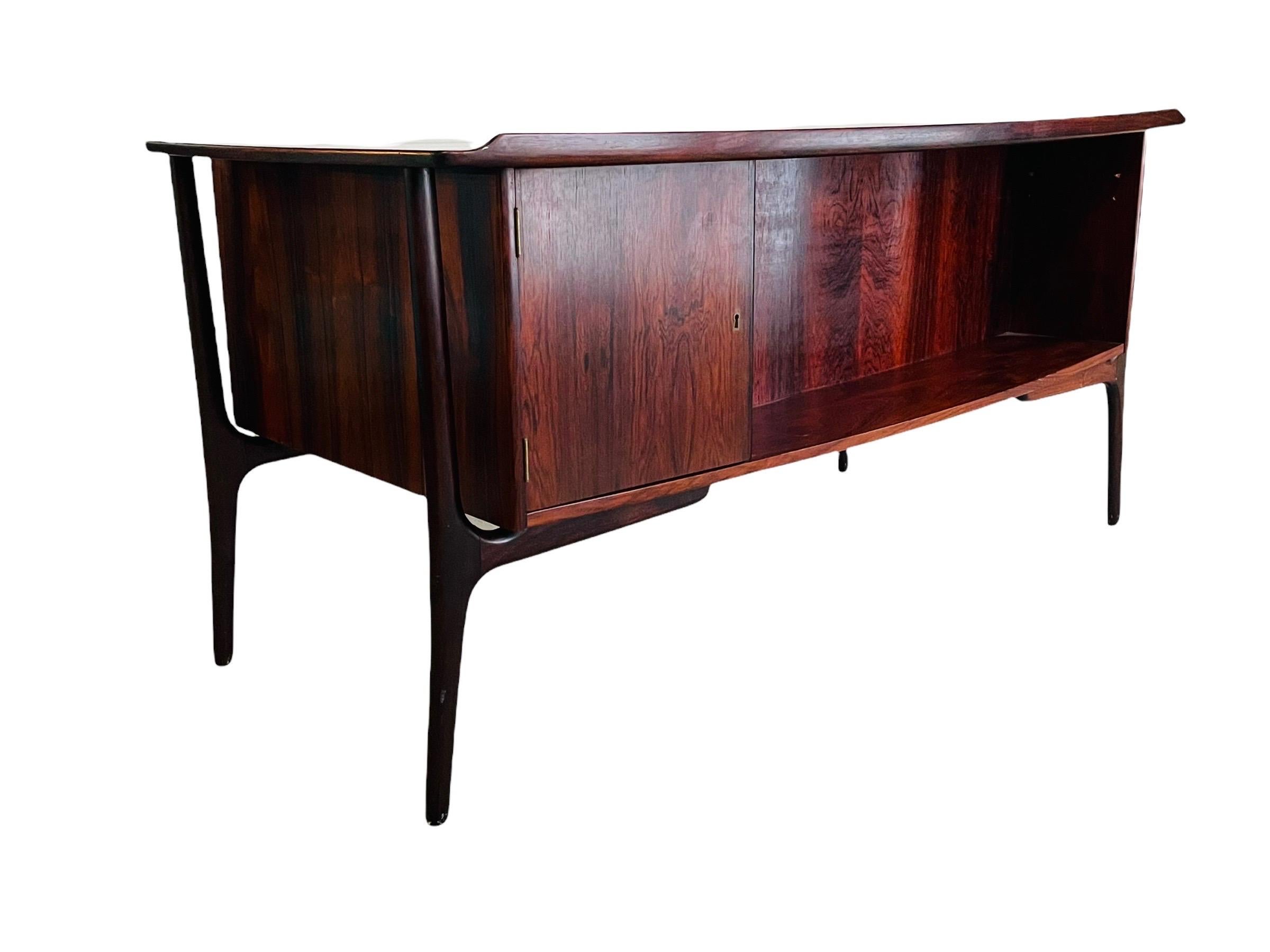 Danish Rosewood Desk by Svend Aage Madsen for H.P. Hansen In Good Condition In Brooklyn, NY