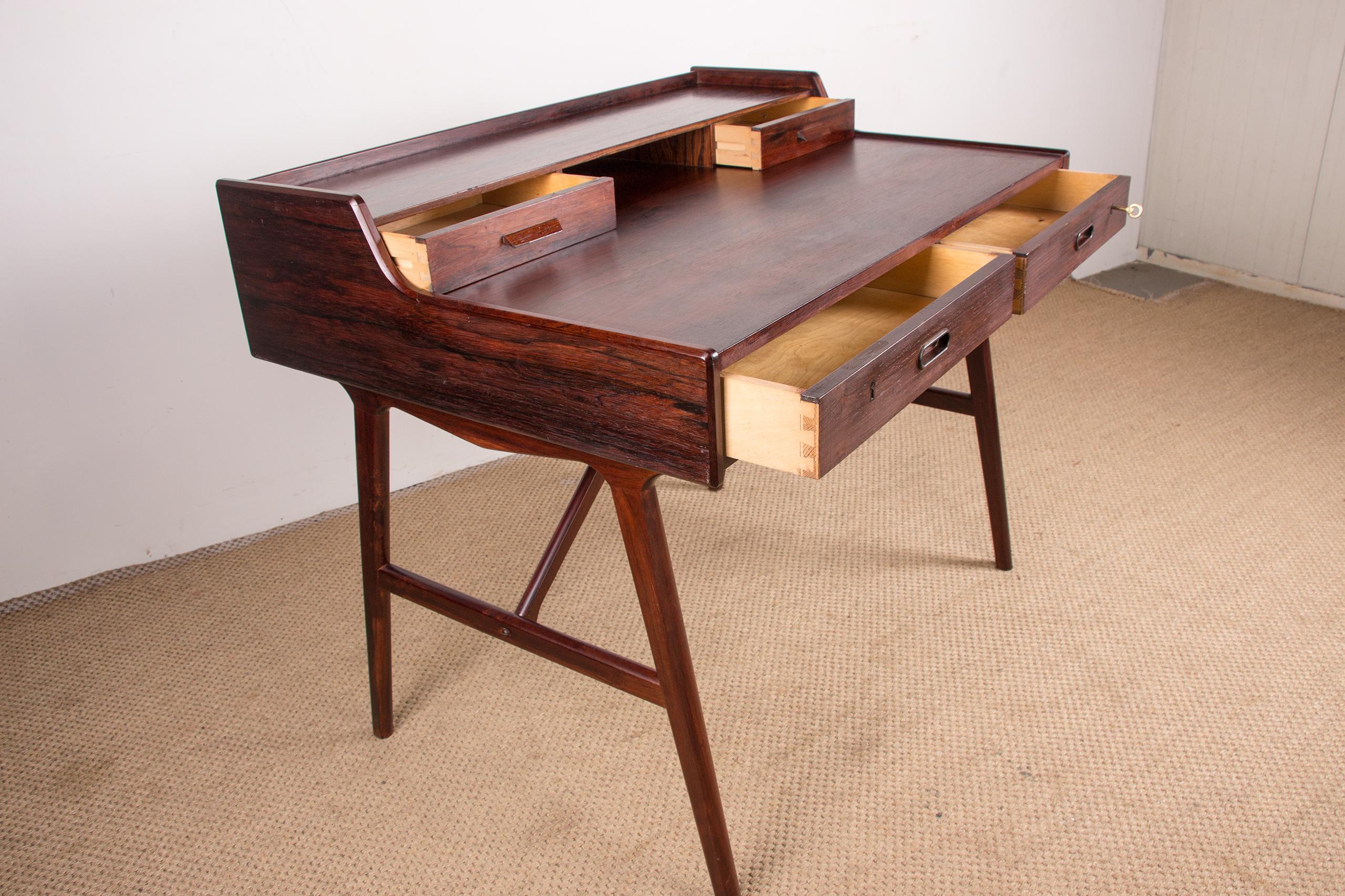 Danish Rosewood Desk, Model 56 by Arne Wahl Iversen for Vinde Mobelfabrik, 1960 For Sale 6