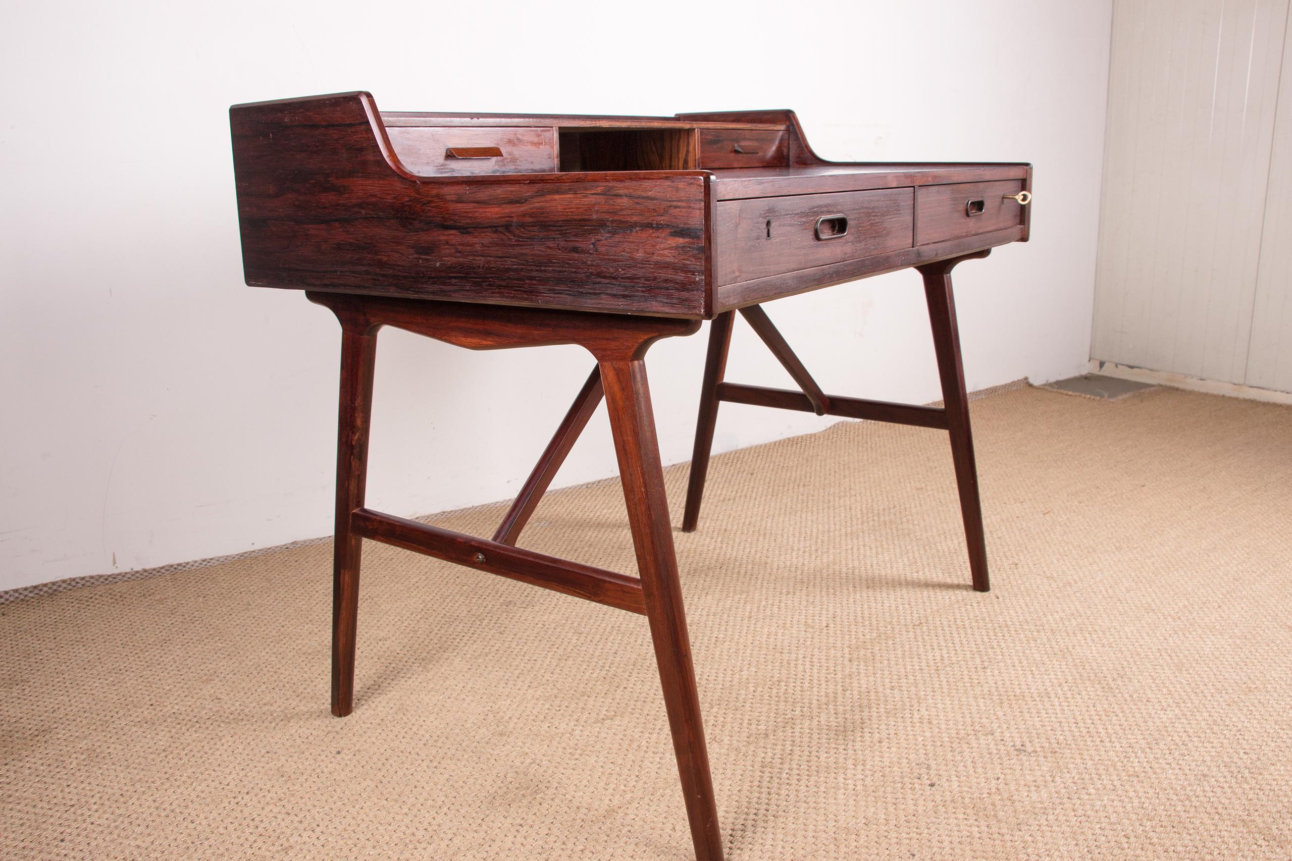 Danish Rosewood Desk, Model 56 by Arne Wahl Iversen for Vinde Mobelfabrik, 1960 For Sale 7