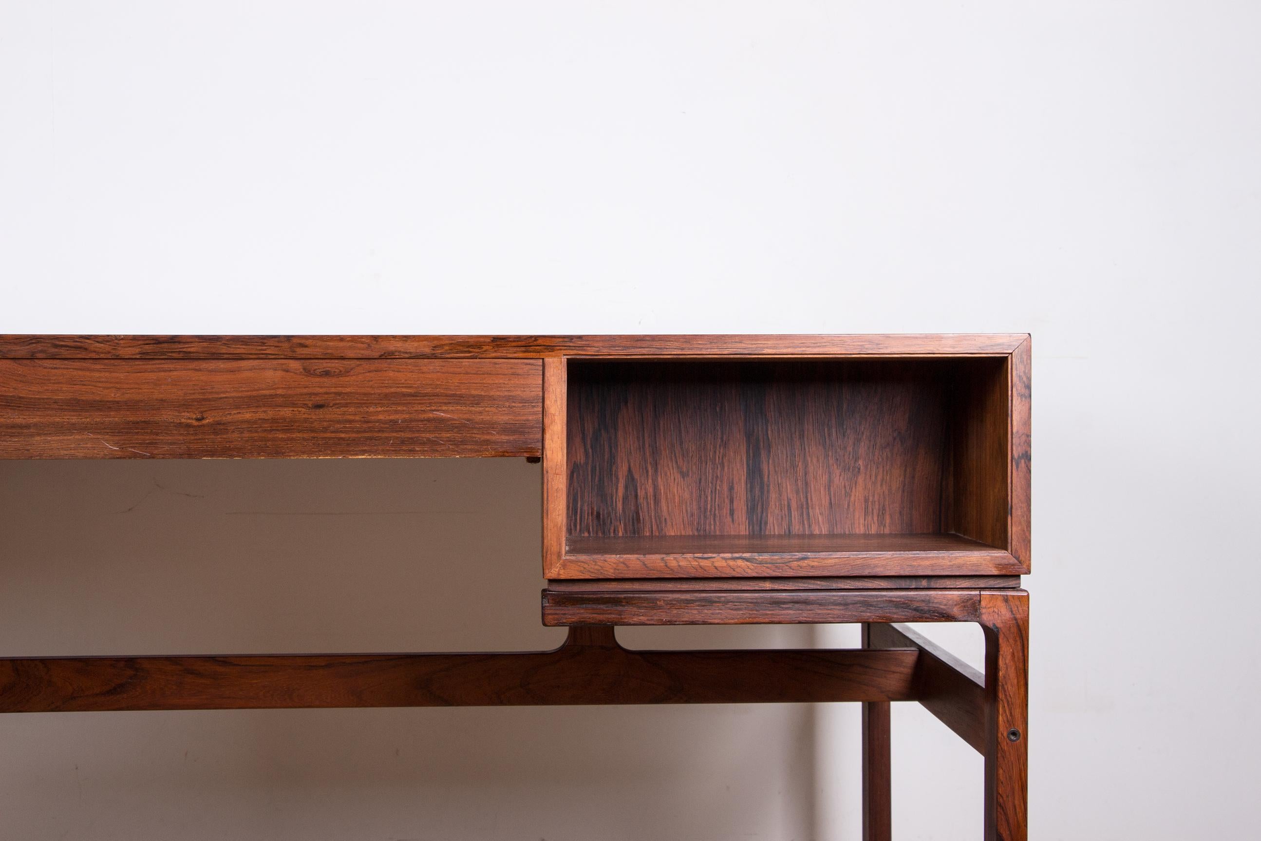 Danish Rosewood Desk, model 80 by Arne Wahl Iversen for Vinde Mobelfabrik 1960. 11