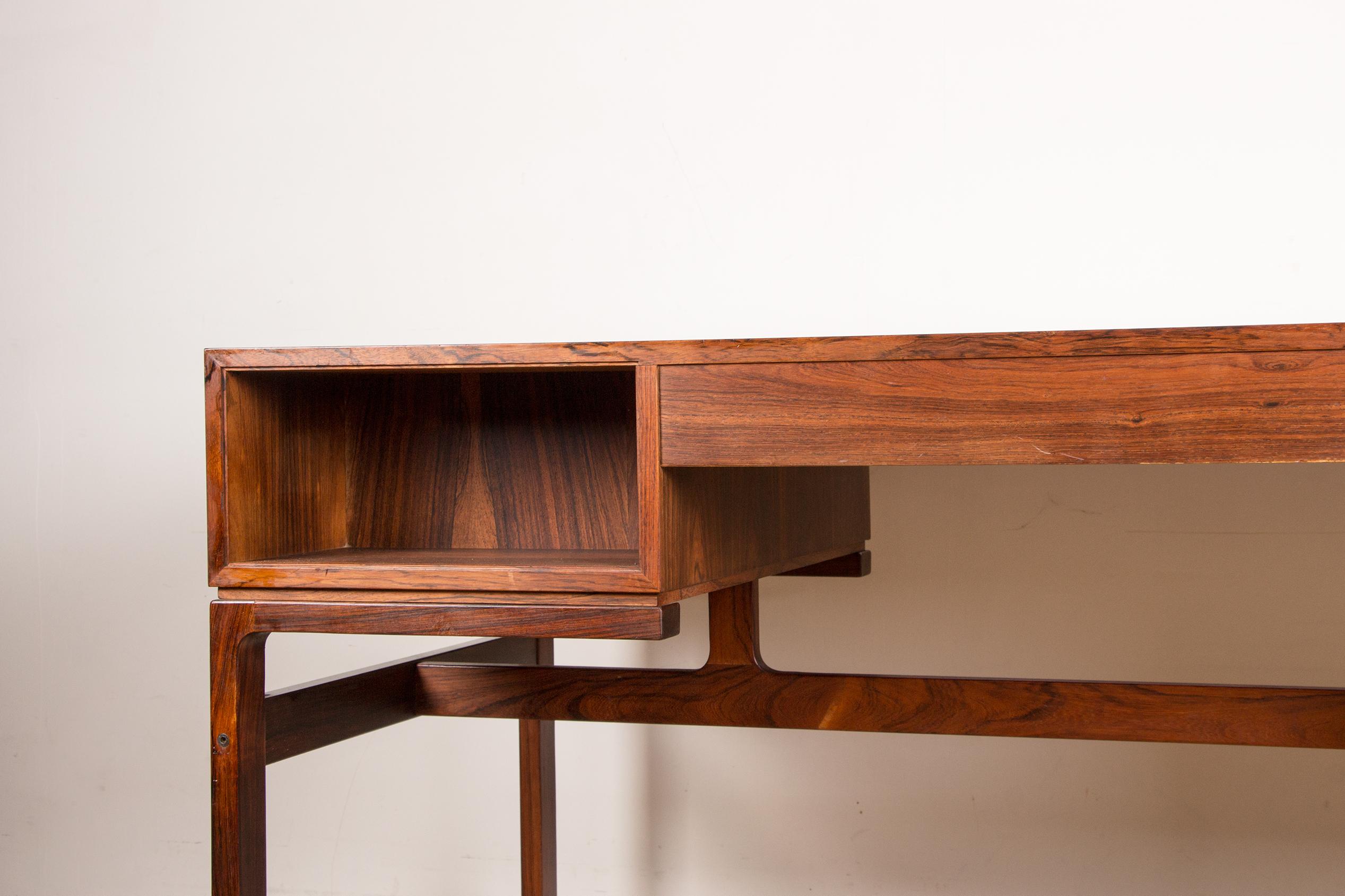Danish Rosewood Desk, model 80 by Arne Wahl Iversen for Vinde Mobelfabrik 1960. 12