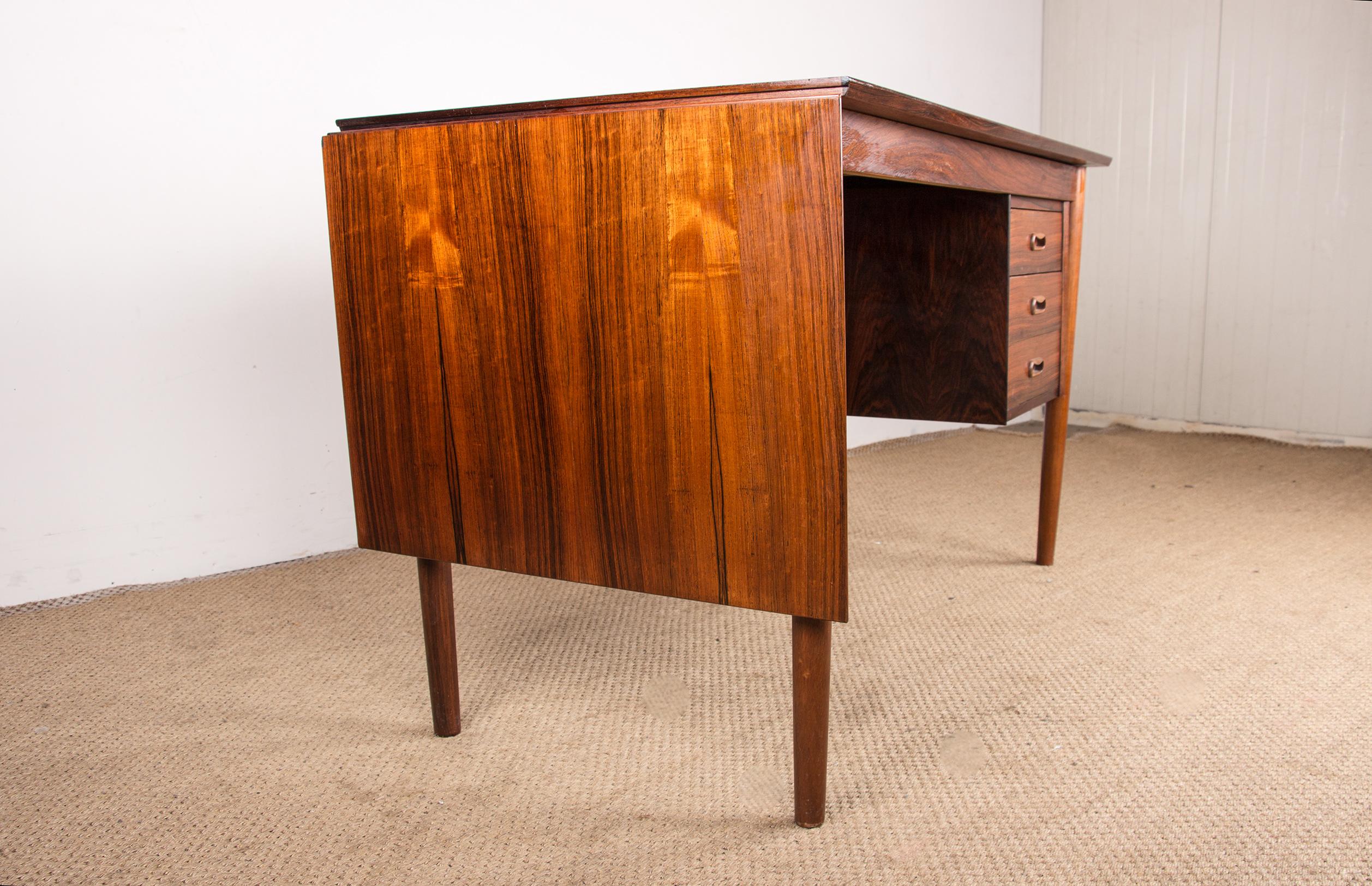 Danish rosewood desk with extension and floating box, model 0S 51 by Arne Vodder For Sale 11