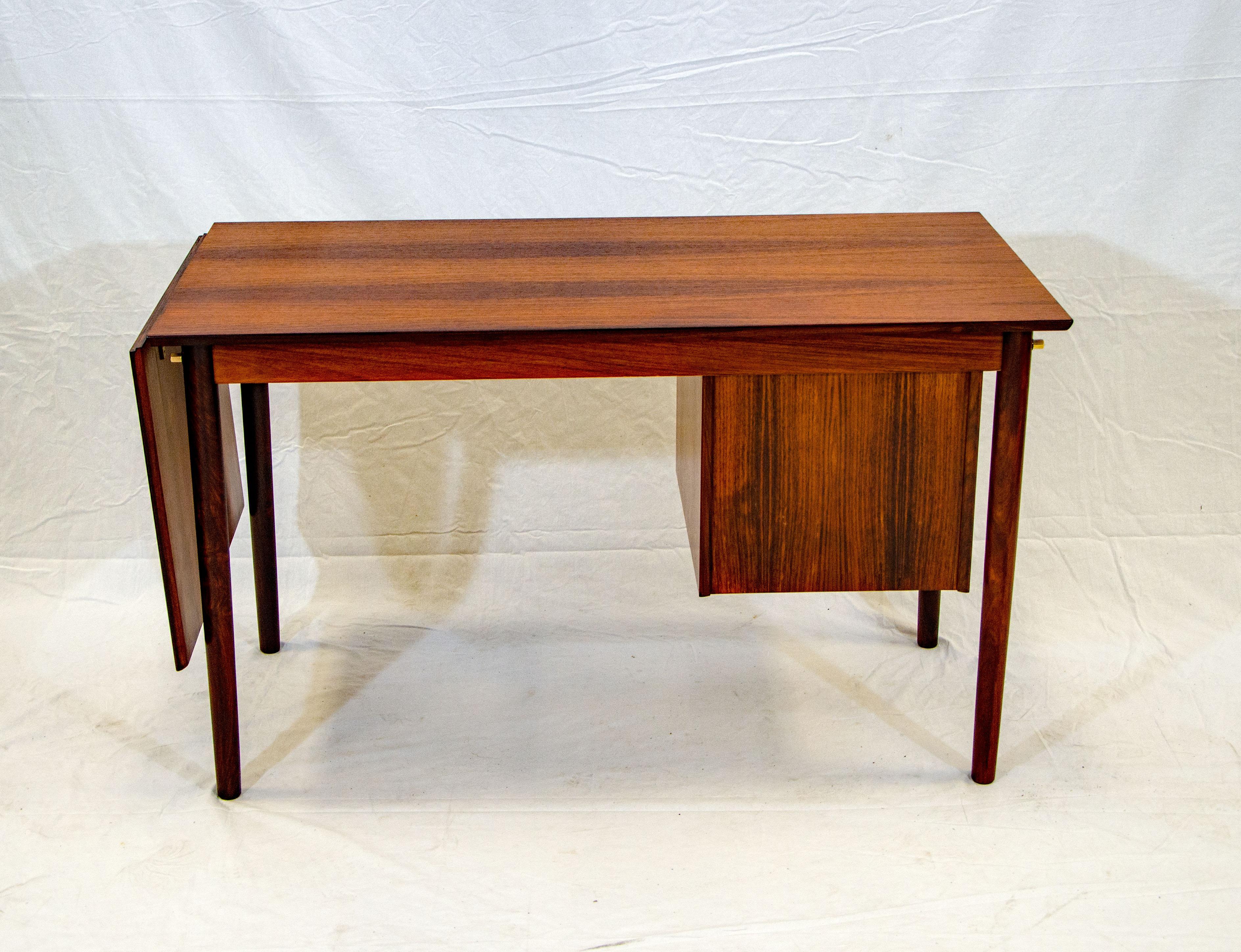 20th Century Danish Rosewood Desk with Extension, Arne Vodder for H. Sigh & Søns Møbelfabrik