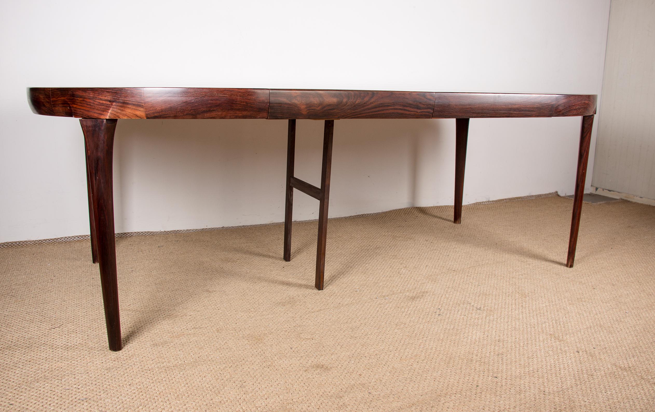 Danish Rosewood Dining Table by Ib Kofod-Larsen for Faarup, 1960s 14