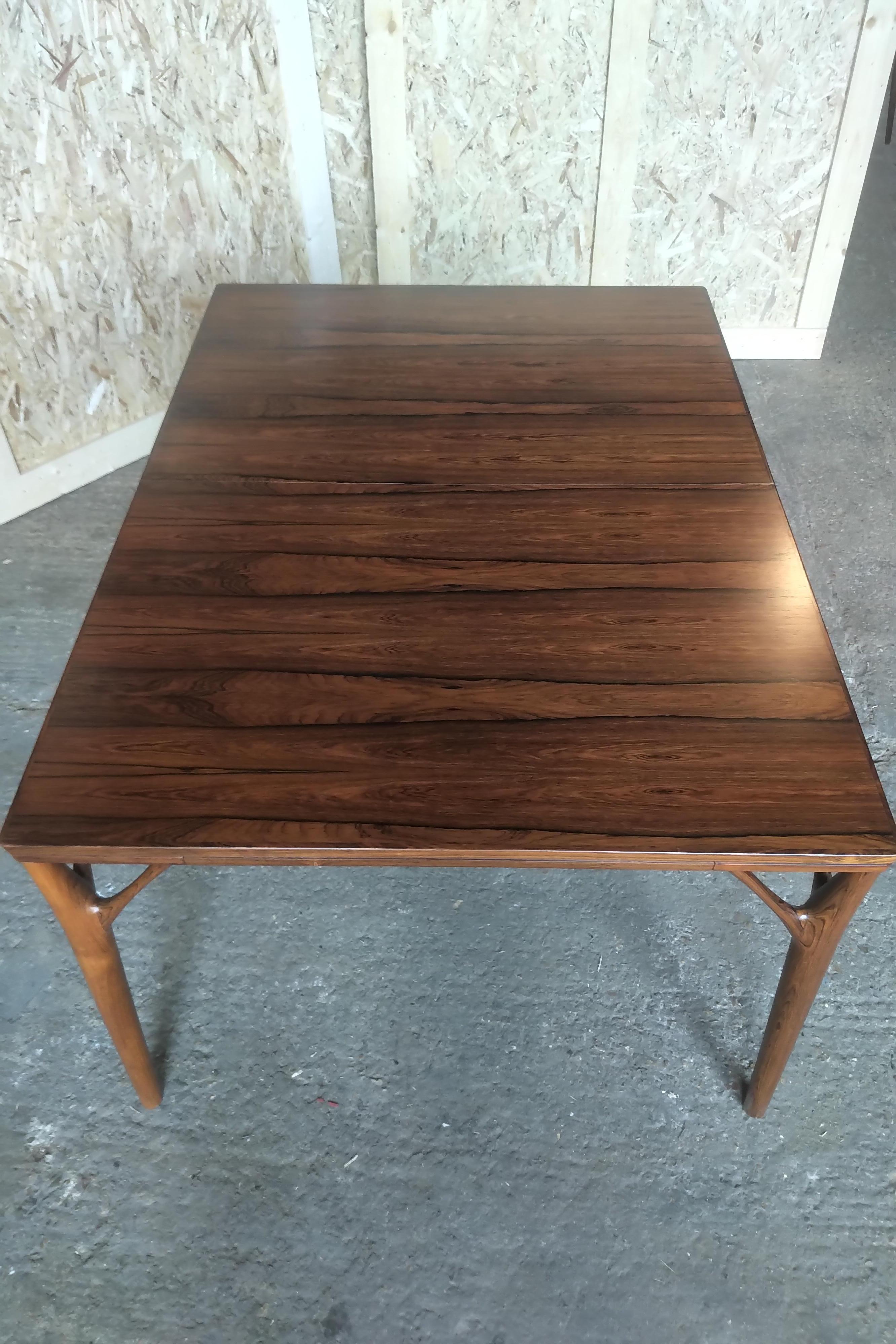 Danish Rosewood Dining Table circa 1950s Attributed to Helge Vestergaard Jensen For Sale 1