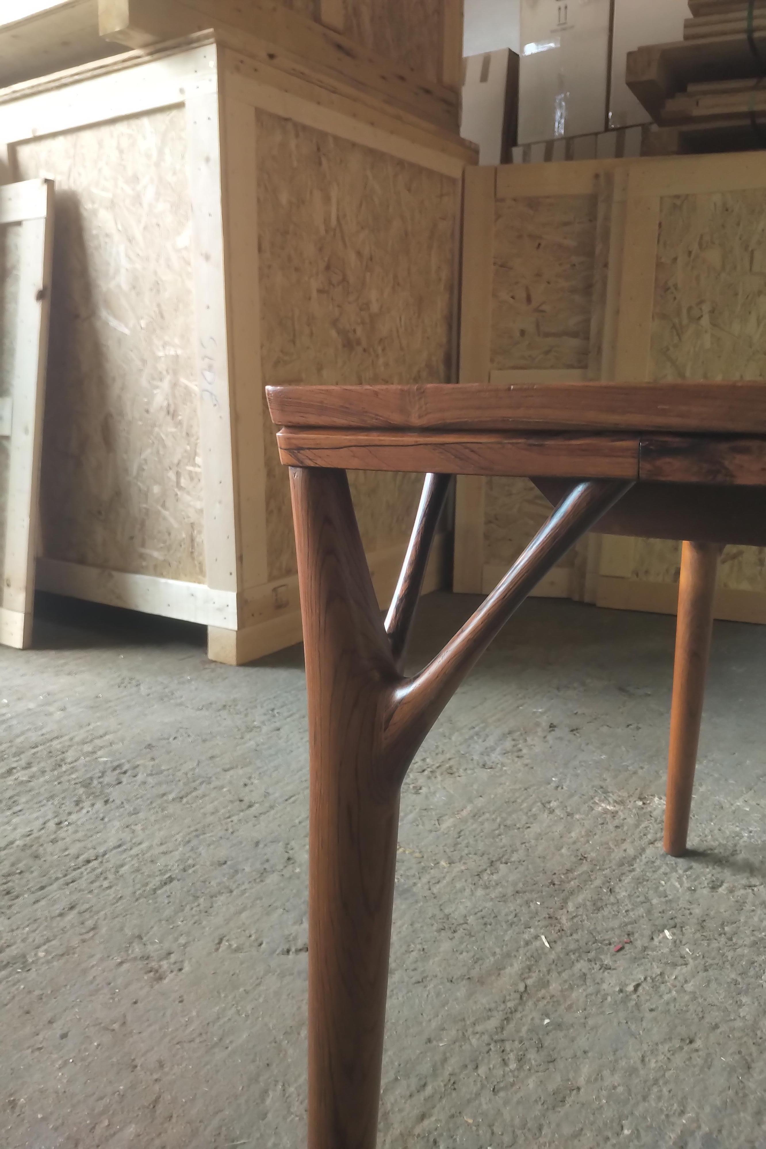 Danish Rosewood Dining Table circa 1950s Attributed to Helge Vestergaard Jensen For Sale 3