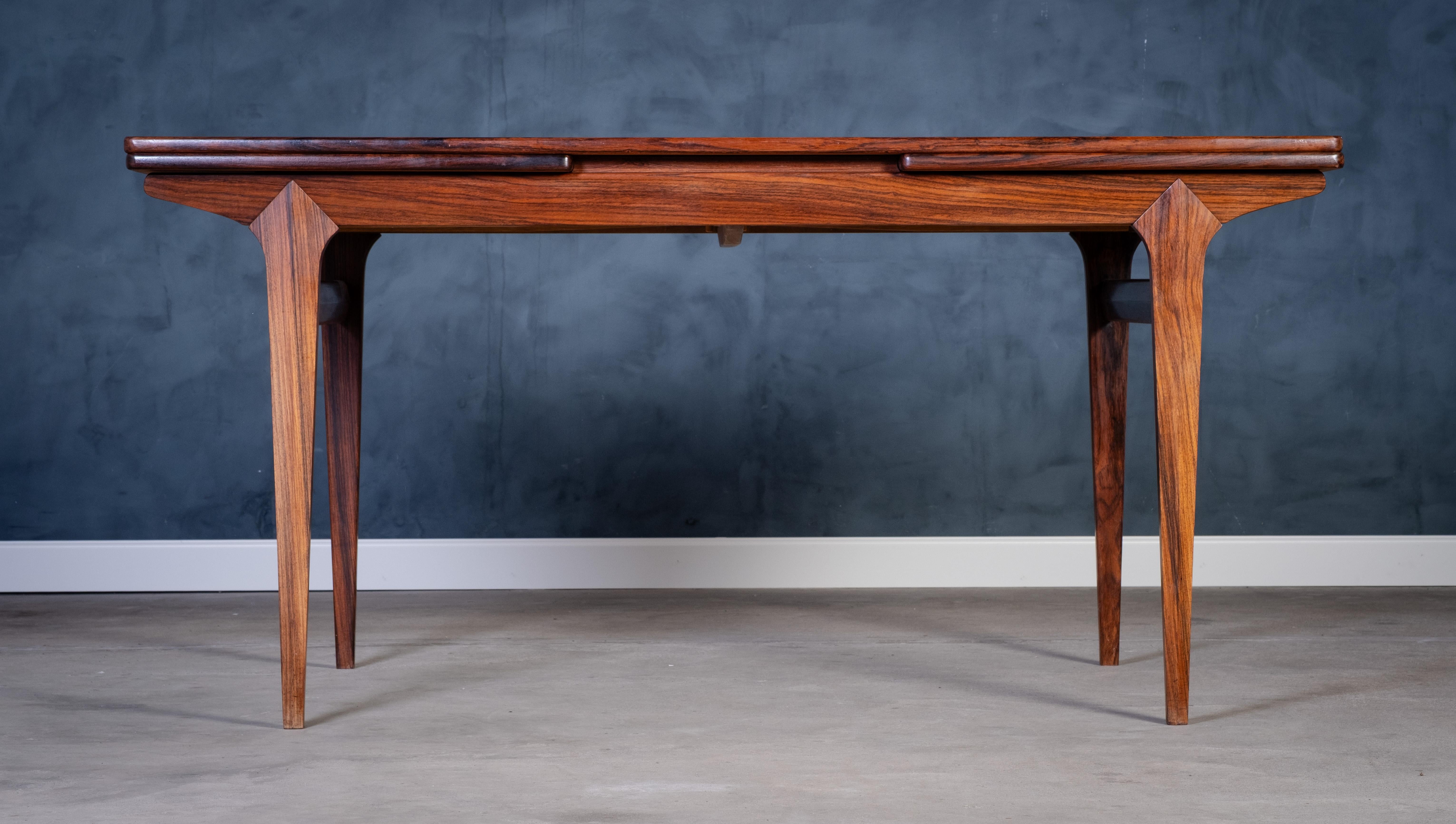 Danish Rosewood Dining Table with Extension, 1960s For Sale 1