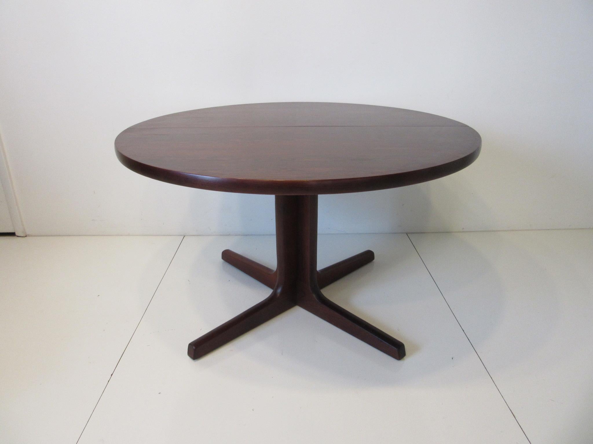 Danish Rosewood Extendable Dining Table by A & M in the Style of Erik Buch In Good Condition In Cincinnati, OH