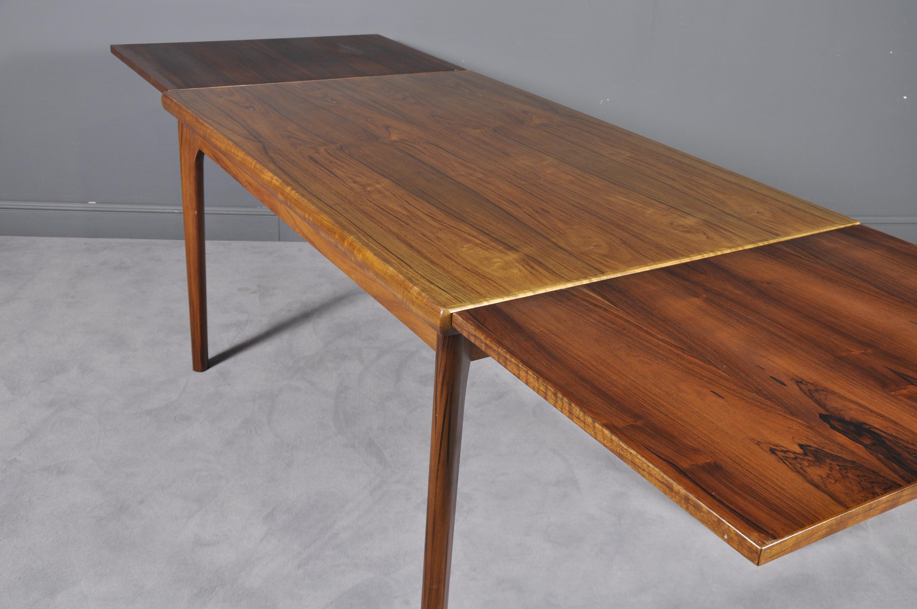 Danish Rosewood Extendable Dining Table by Henning Kjærnulf for Vejle, 1960s 1