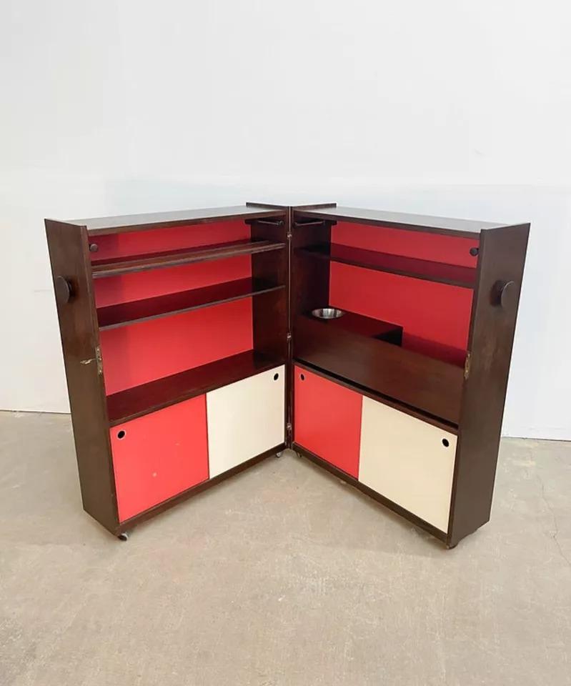 Mueble Bar Plegable Danés de Palisandro de Johannes Andersen Dyrlund Mediados del siglo XX Palo de rosa en venta