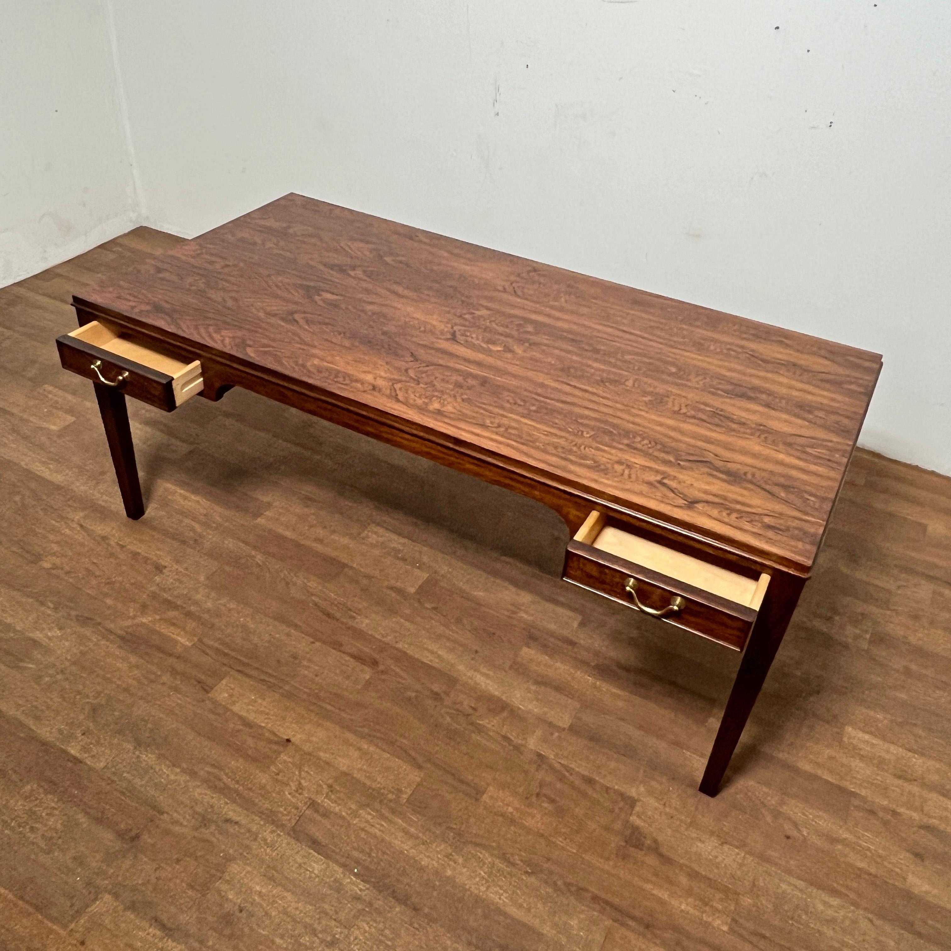 Danois Table basse danoise Frits Henningsen des années 1960 en vente
