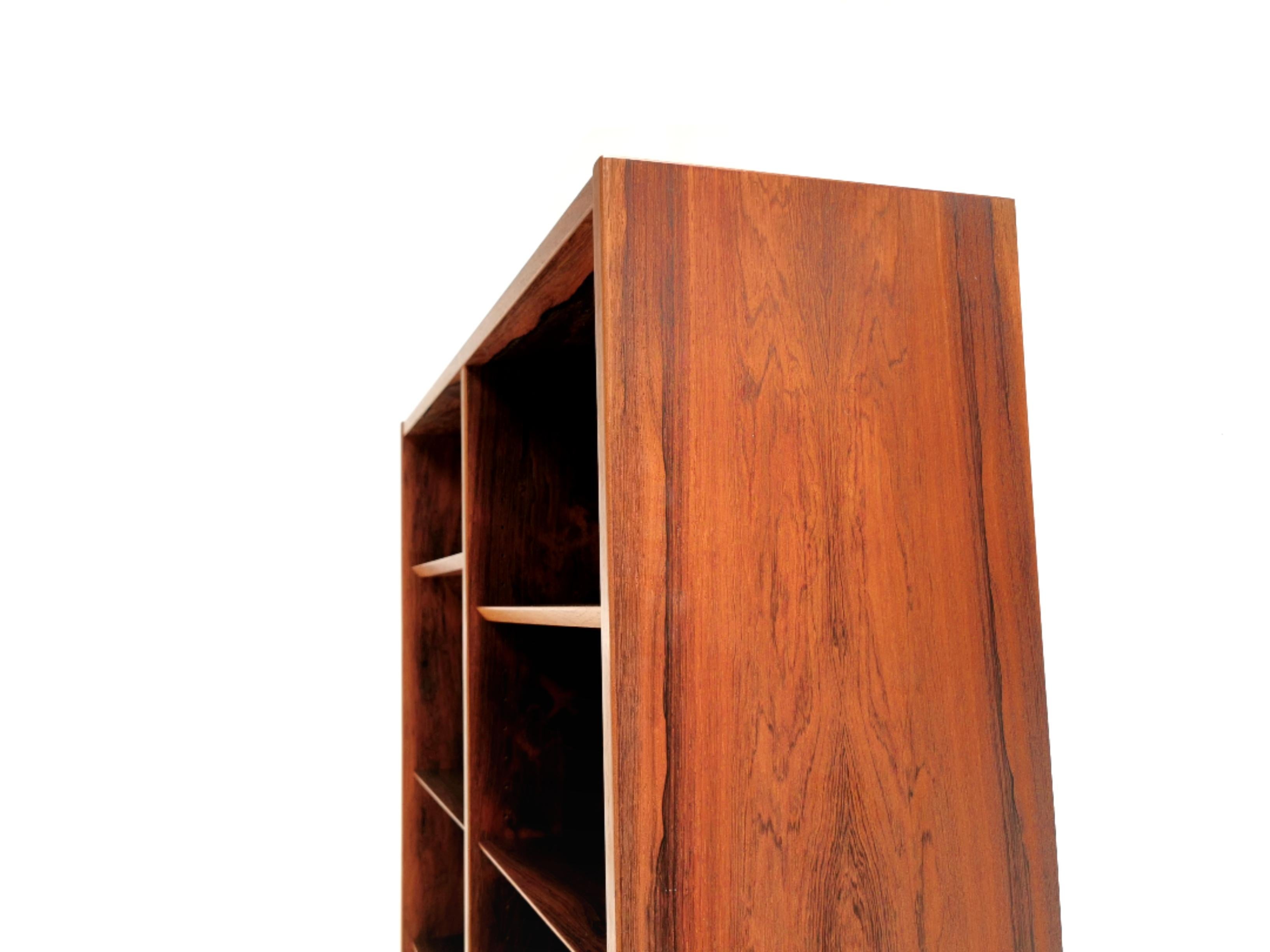 Danish Rosewood Hundevad Bookcase Unit 1970s Midcentury Vintage In Good Condition In STOKE ON TRENT, GB