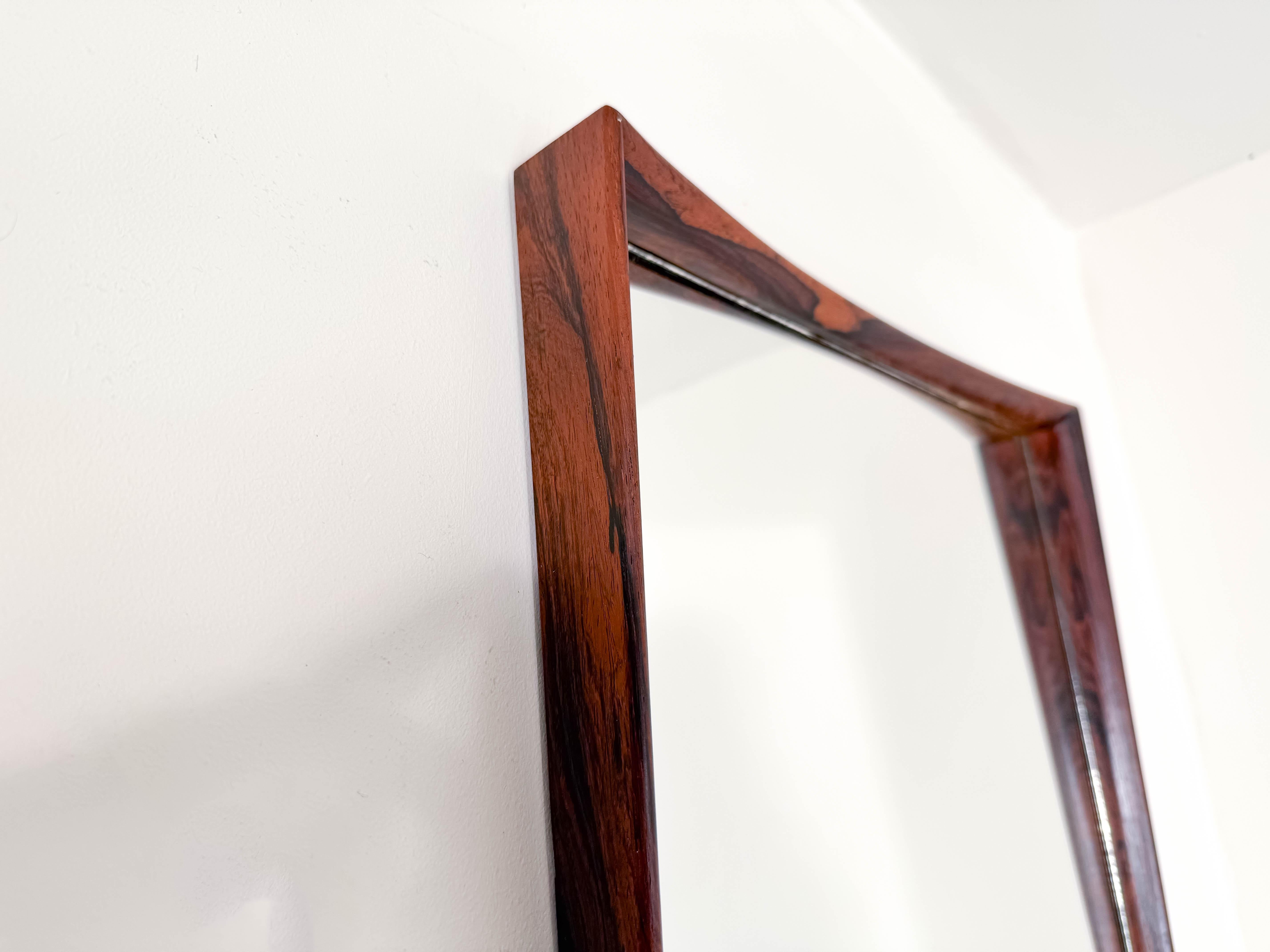 Verre Miroir danois en bois de rose par Aarhus glasimport & glassliberi en vente