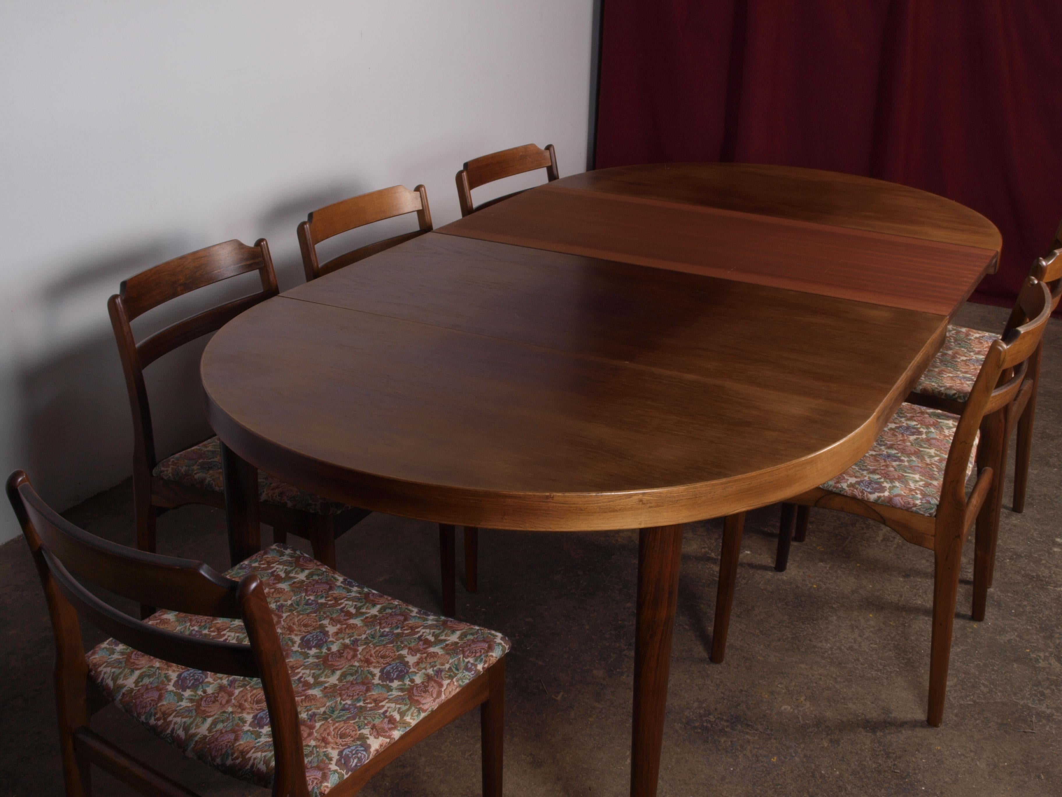 Danish Rosewood Round Extension Table in the style Kai Kristiansen, 1960s For Sale 12