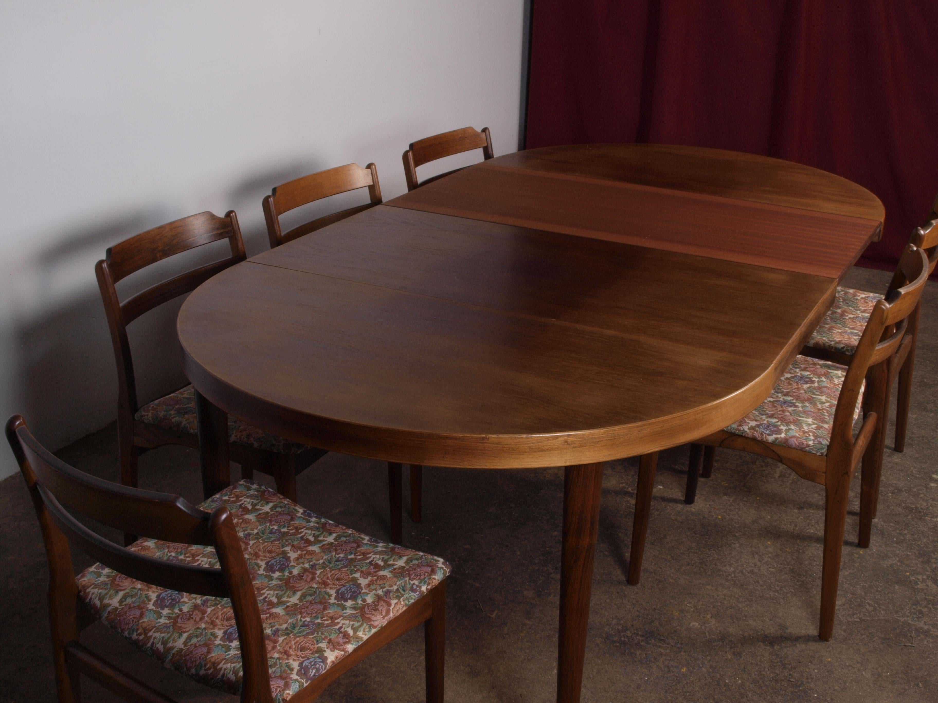 Danish Rosewood Round Extension Table in the style Kai Kristiansen, 1960s 12