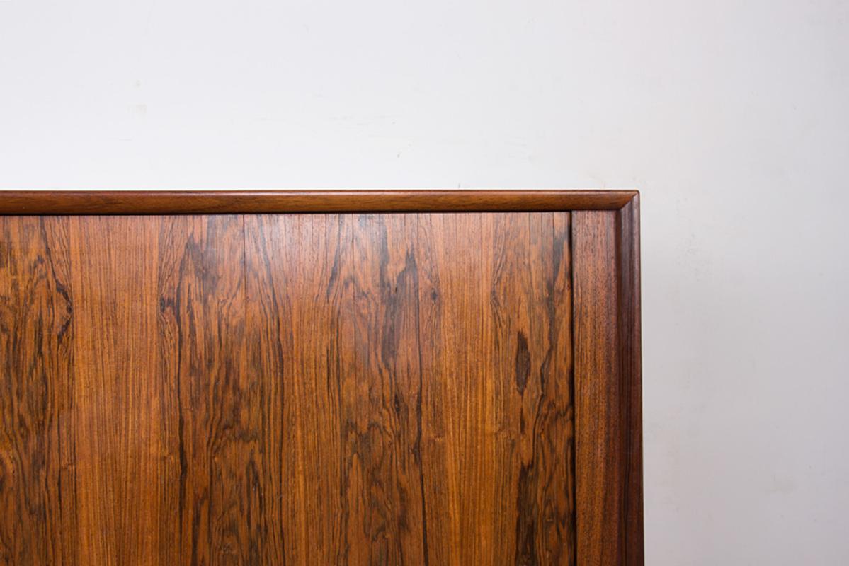 Danish Rosewood Sideboard 150 cm by Henning Kjaernulf for Bruno Hansen. In Excellent Condition In JOINVILLE-LE-PONT, FR