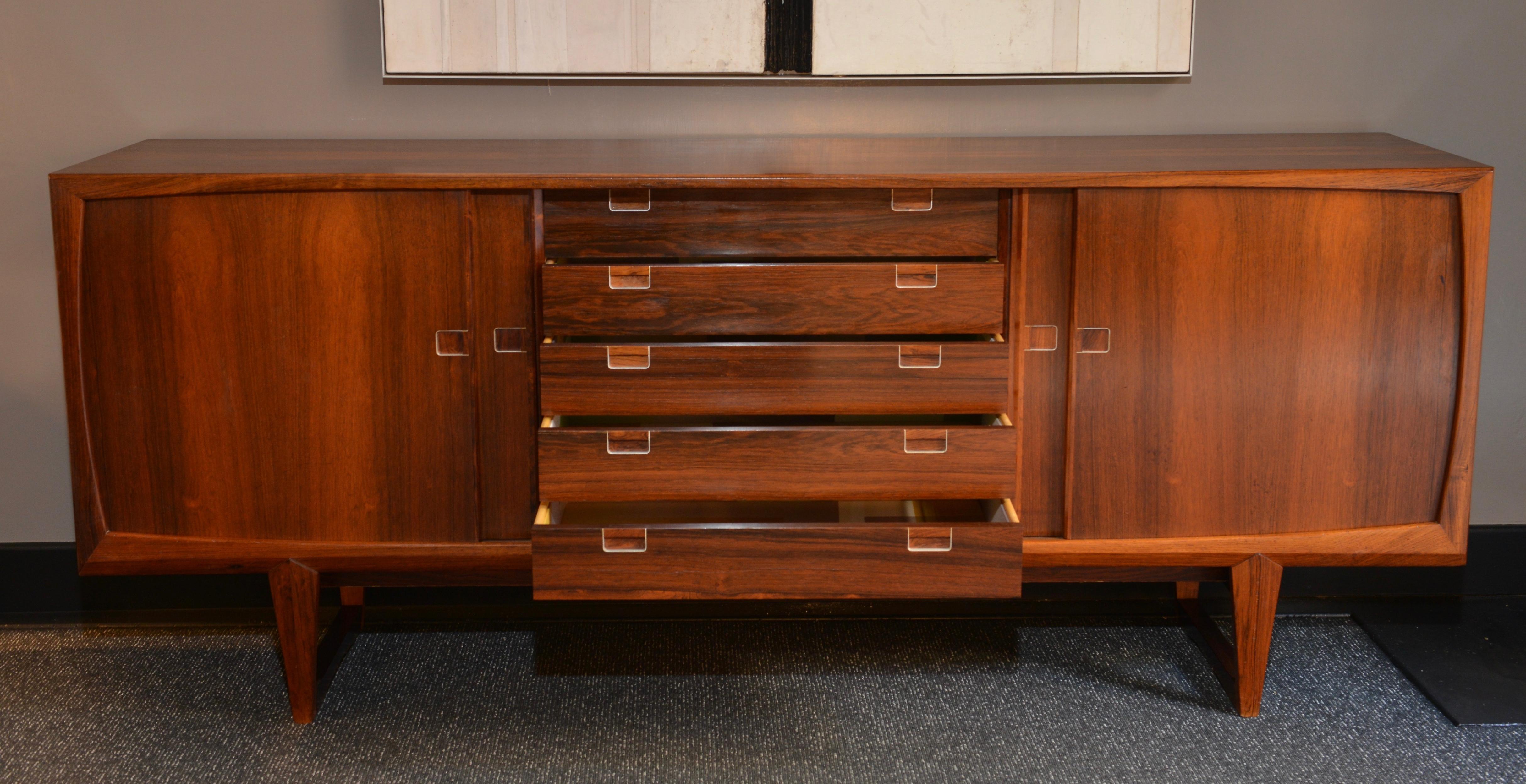 Danish Rosewood Sideboard, 1960s In Excellent Condition In Roma, IT