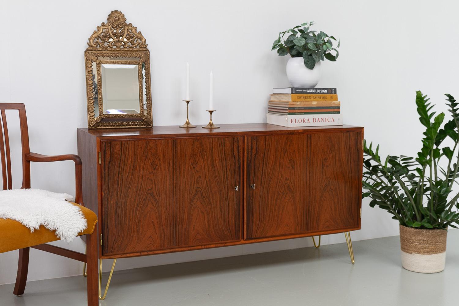 Aparador danés de palisandro de Carlo Jensen para Hundevad & Co, años 60. en venta 9