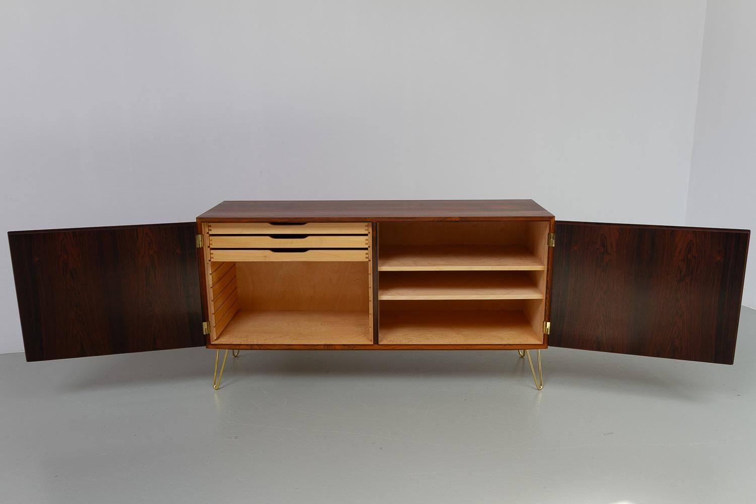 Aparador danés de palisandro de Carlo Jensen para Hundevad & Co, años 60. en venta 2