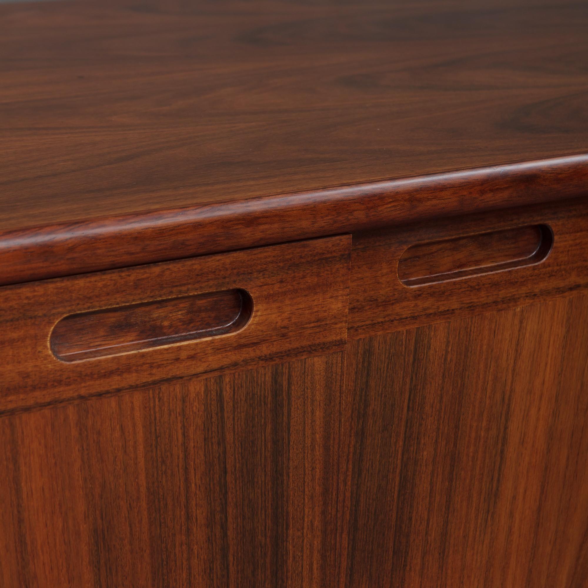 Danish Rosewood Sideboard by Skovby In Good Condition For Sale In Warsaw, PL