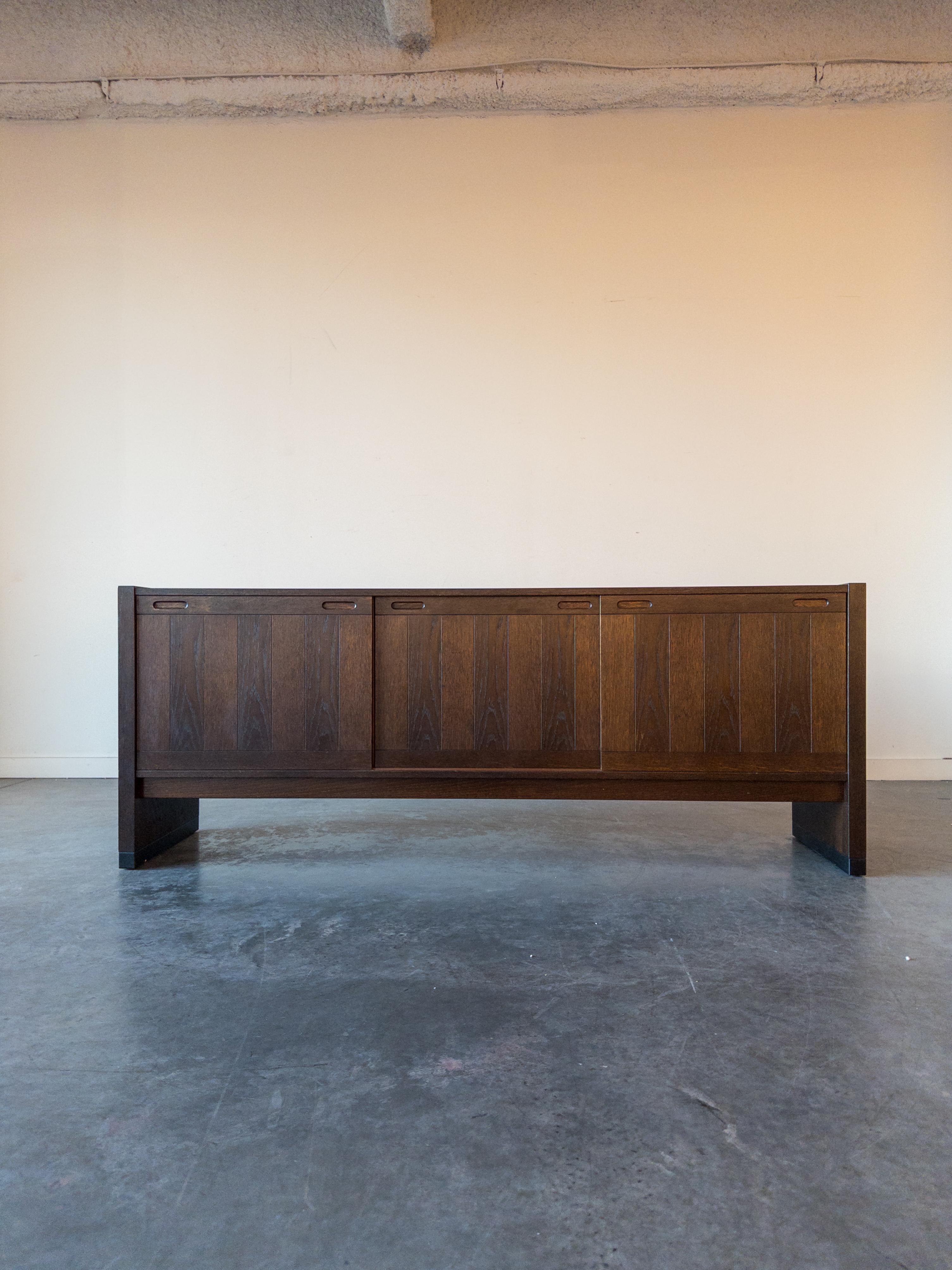 Danois Buffet danois en bois de rose par Skovby Møbelfabrik A/S en vente