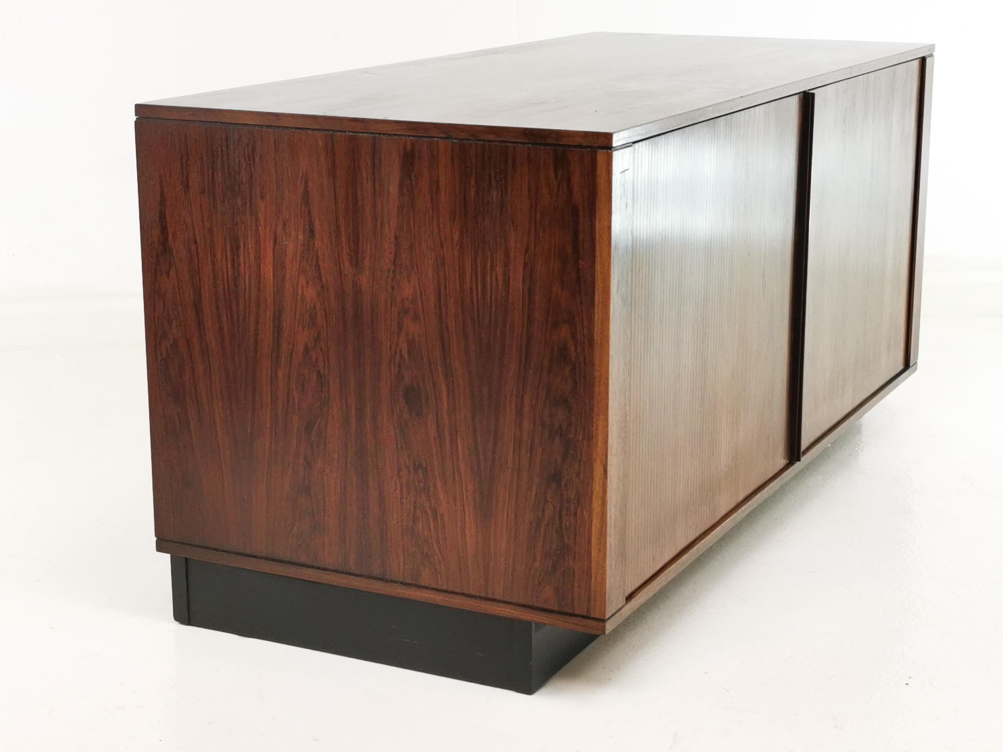 Danish Rosewood Sideboard Cabinet by Hornslet Mobelfabrik, Midcentury, 1960s In Good Condition In STOKE ON TRENT, GB