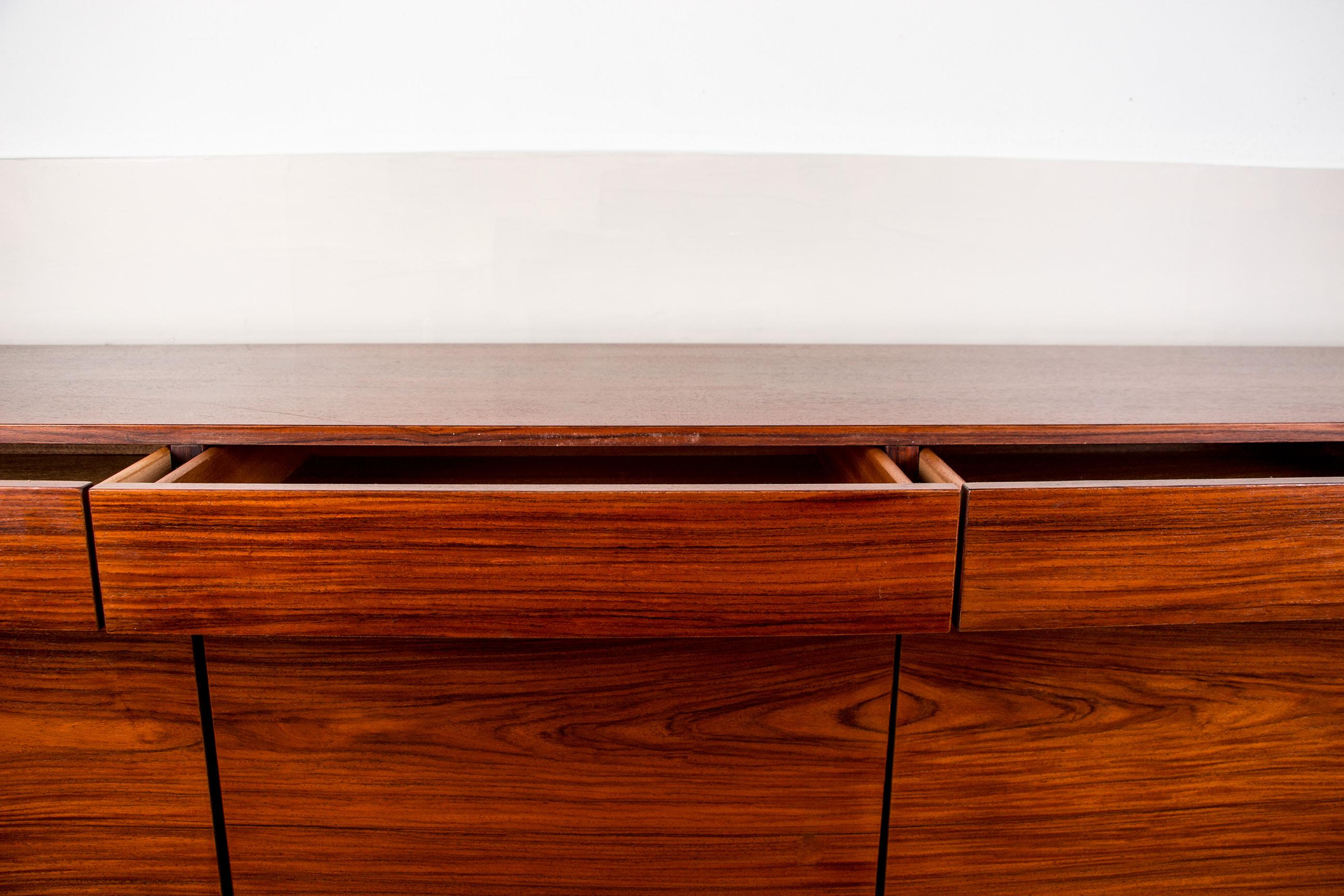 Danish Rosewood Sideboard Model Fa 66 by Ib Kofod Larsen for Faarup In Excellent Condition In JOINVILLE-LE-PONT, FR