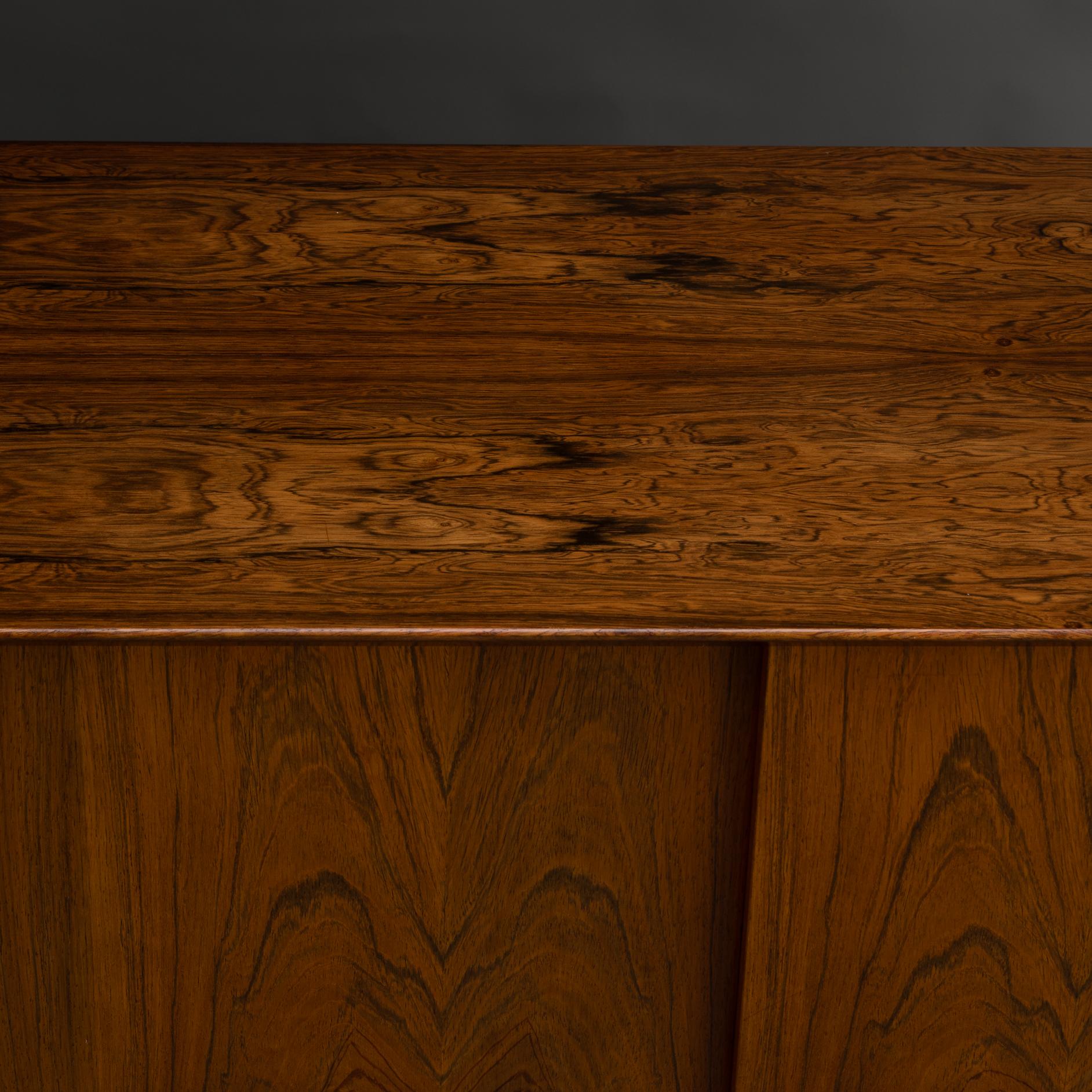 Danish Rosewood Sideboard Model No. 18 by Gunni Omann for Omann Jun, 1960s in vendita 3