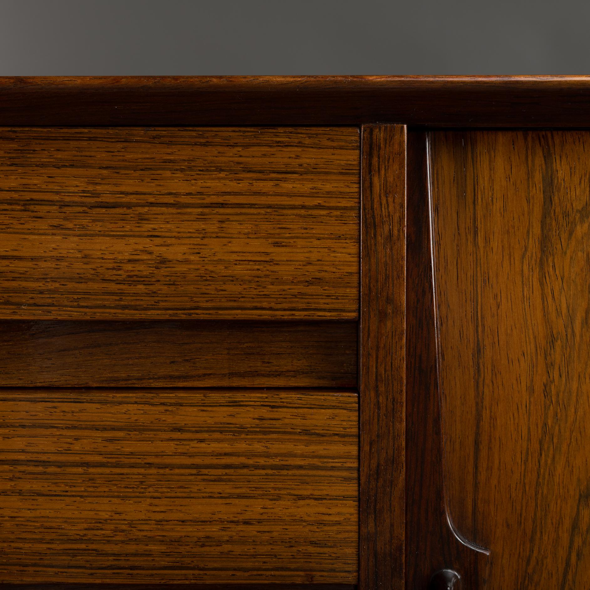 Danish Rosewood Sideboard Model No. 18 by Gunni Omann for Omann Jun, 1960s in vendita 10