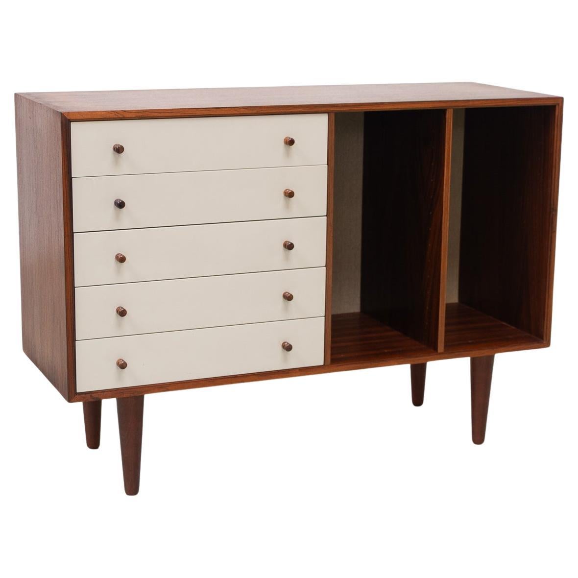 Buffet danois en bois de rose avec tiroirs par HG Furniture, années 1960.