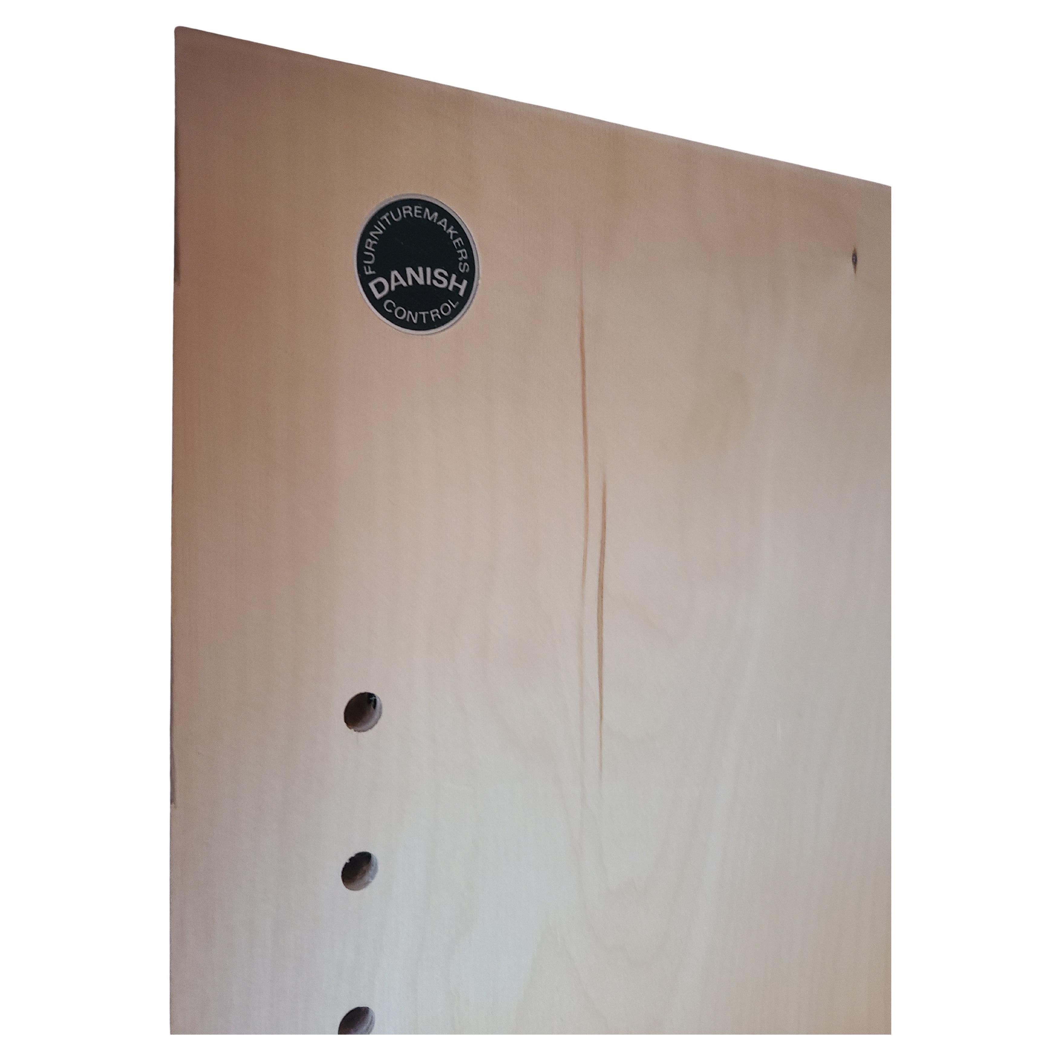 Armoire danoise à portes coulissantes en bois de rose en vente 6