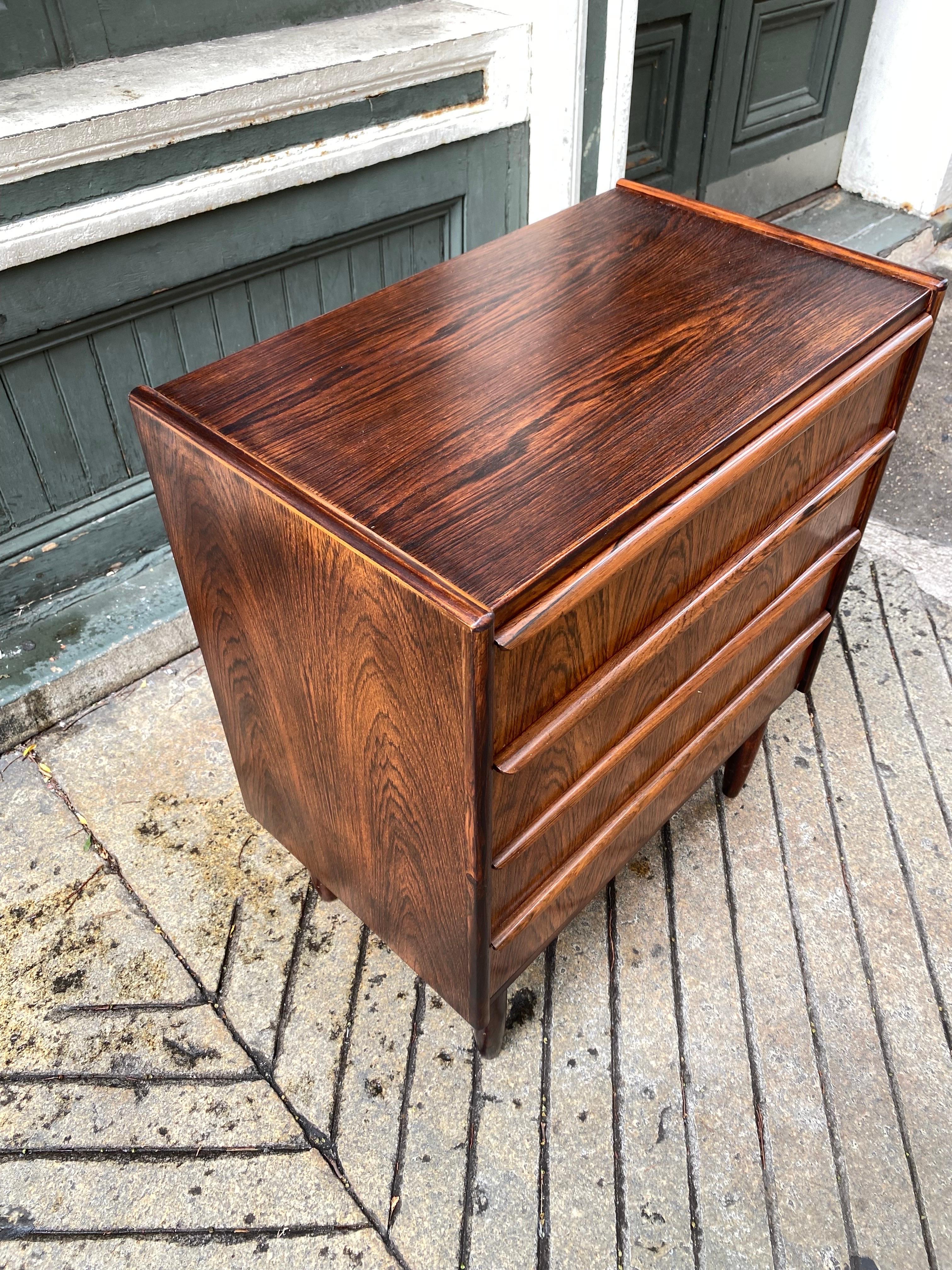 Danish Rosewood Small Dresser in the style of Arne Vodder In Good Condition For Sale In Philadelphia, PA