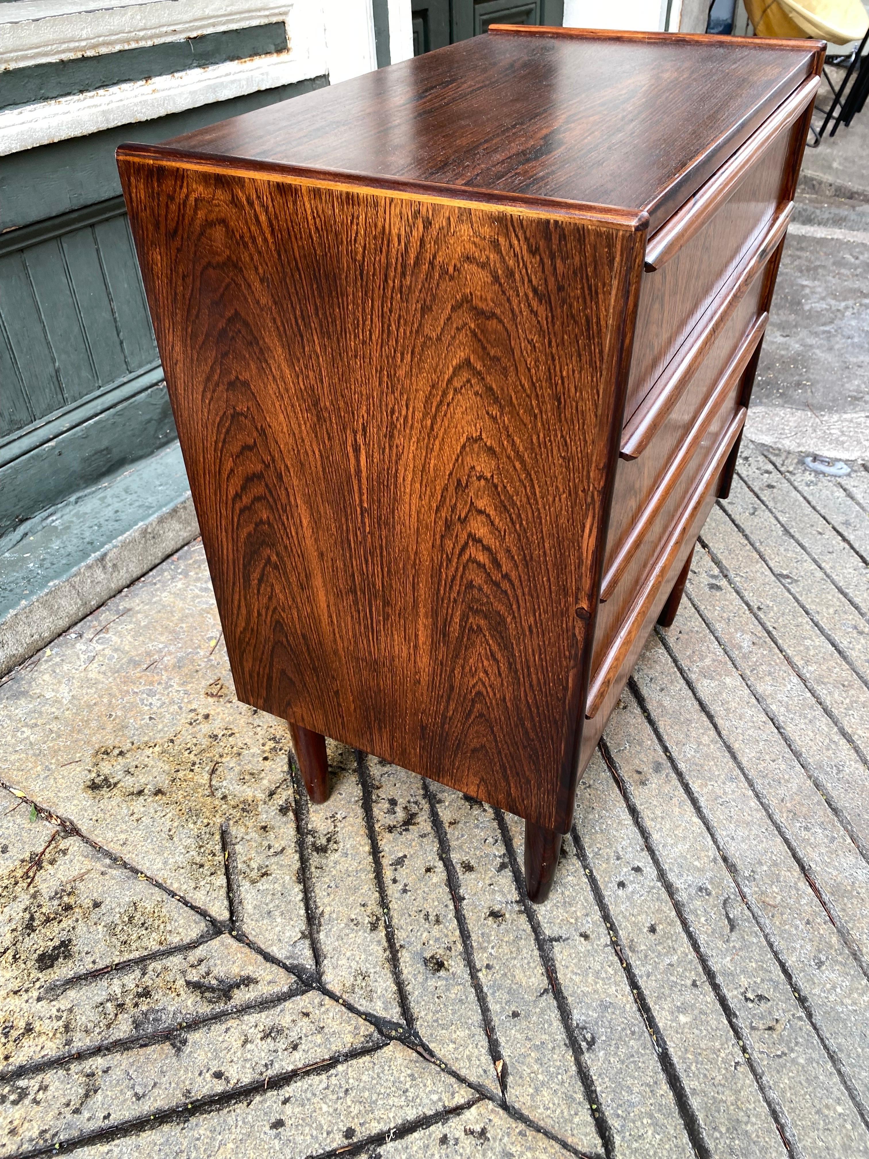 Mid-20th Century Danish Rosewood Small Dresser in the style of Arne Vodder For Sale