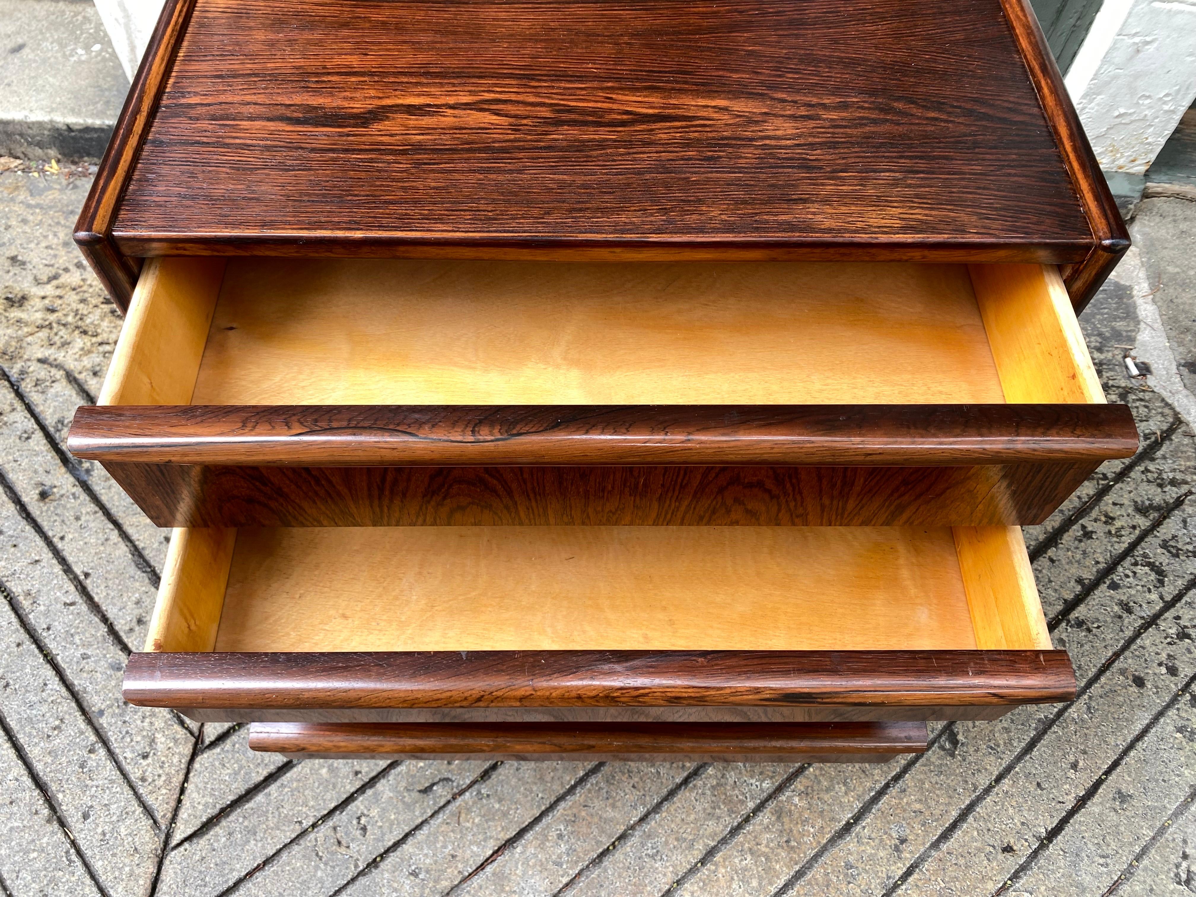 Danish Rosewood Small Dresser in the style of Arne Vodder For Sale 1