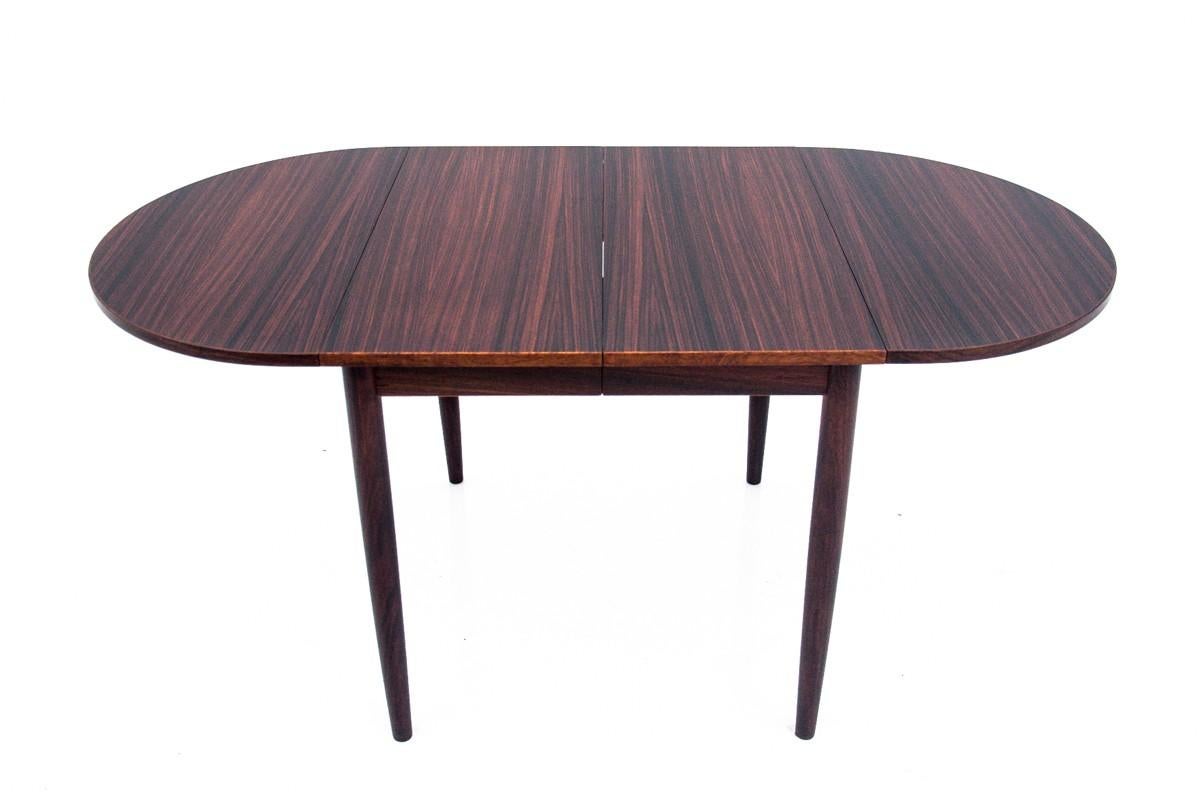 Danish rosewood table, 1960s. For Sale 2