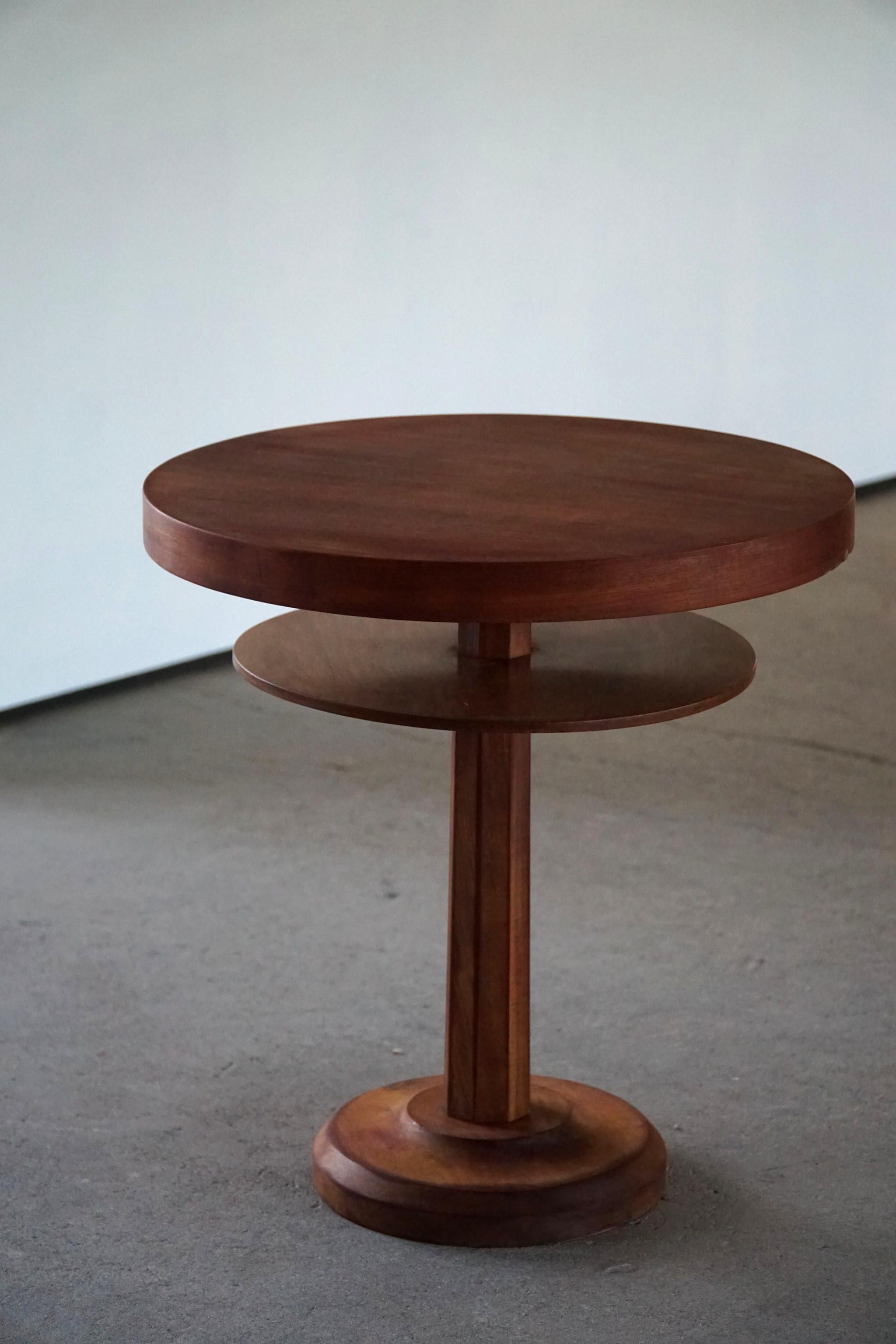 Danish Round Art Deco Side Table / Coffee Table in Teak, Made in 1940s 1