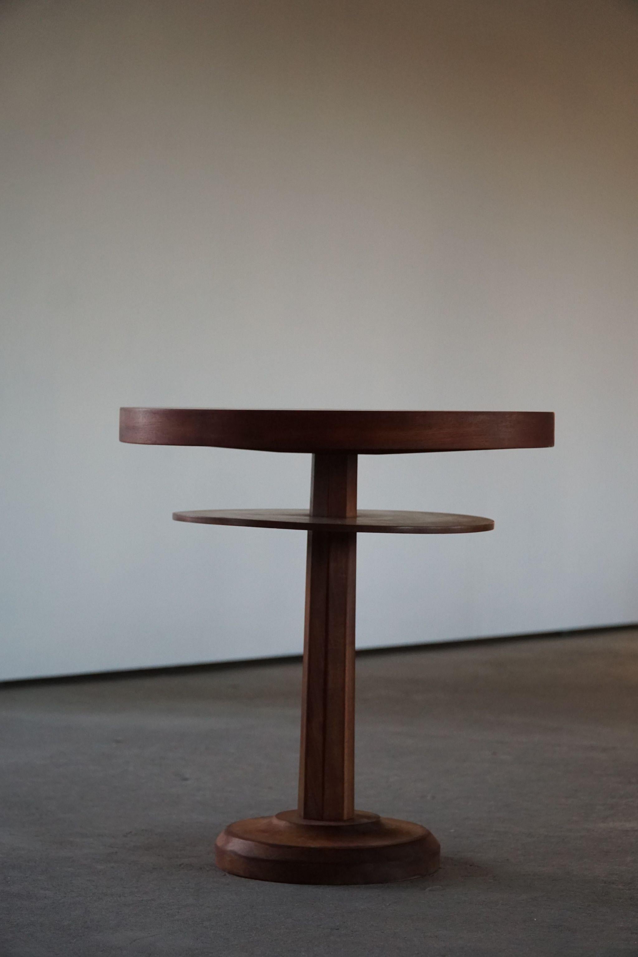 Danish Round Art Deco Side Table / Coffee Table in Teak, Made in 1940s 2