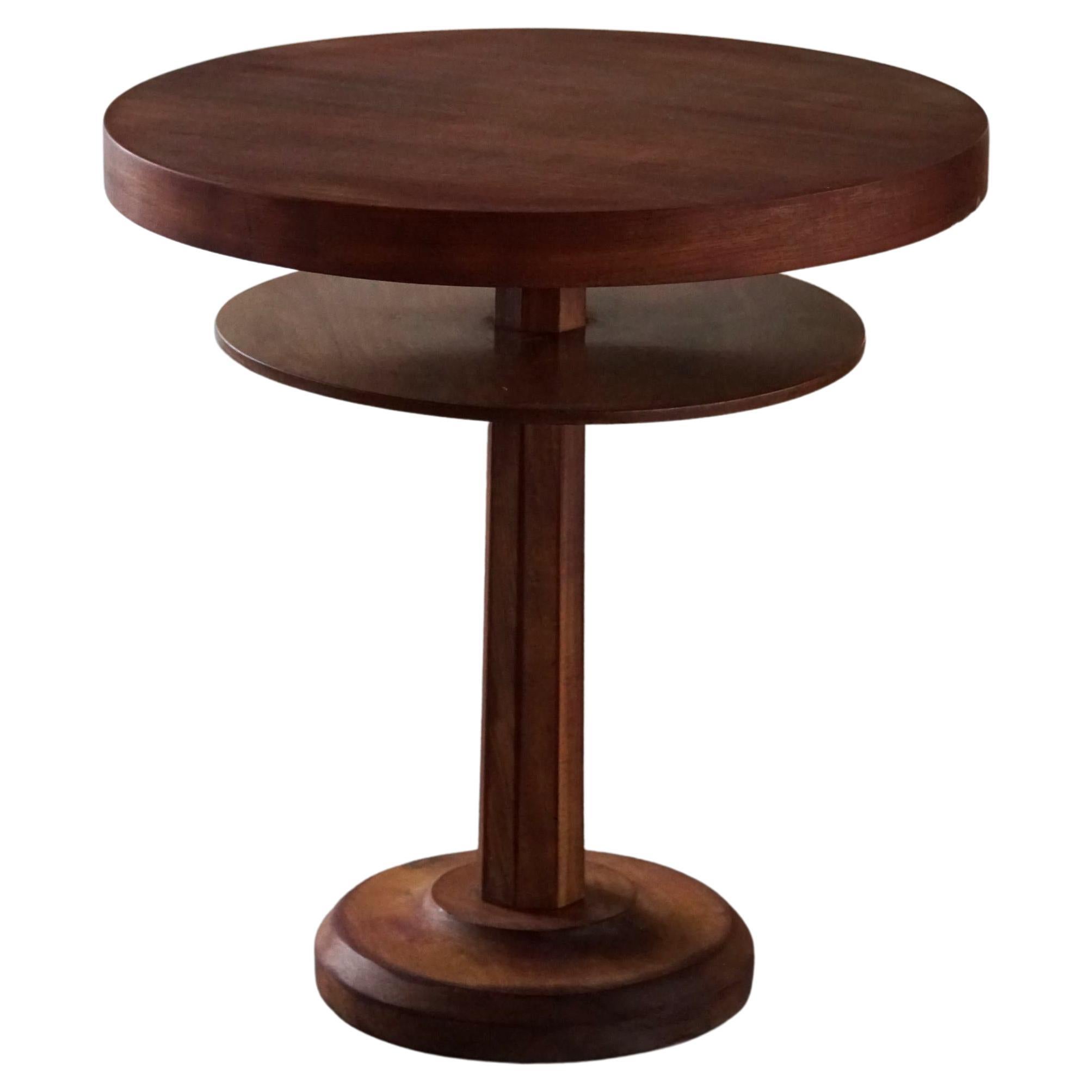 Danish Round Art Deco Side Table / Coffee Table in Teak, Made in 1940s