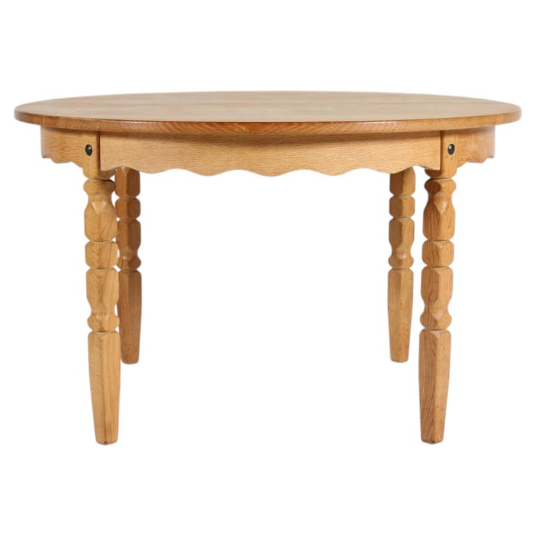 Danish Round Extendable Dining Table of Oak in Henning Kjærnulf Style Ø 119 cm